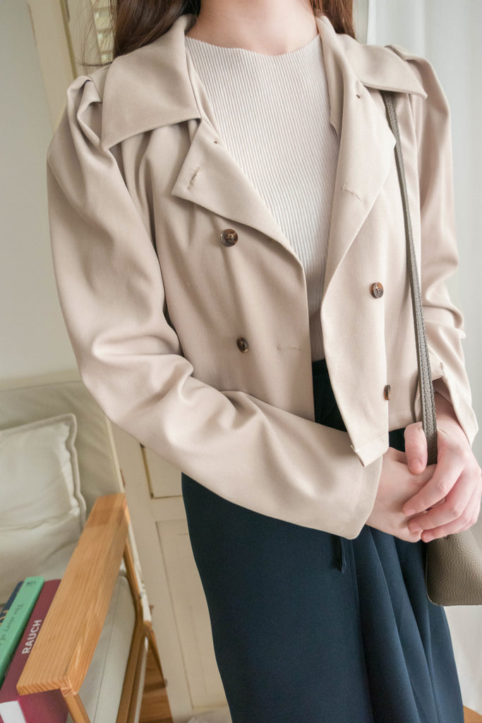 Beige 杏色雙排鈕扣反領口外套或上衣, Blouse/ JK8117