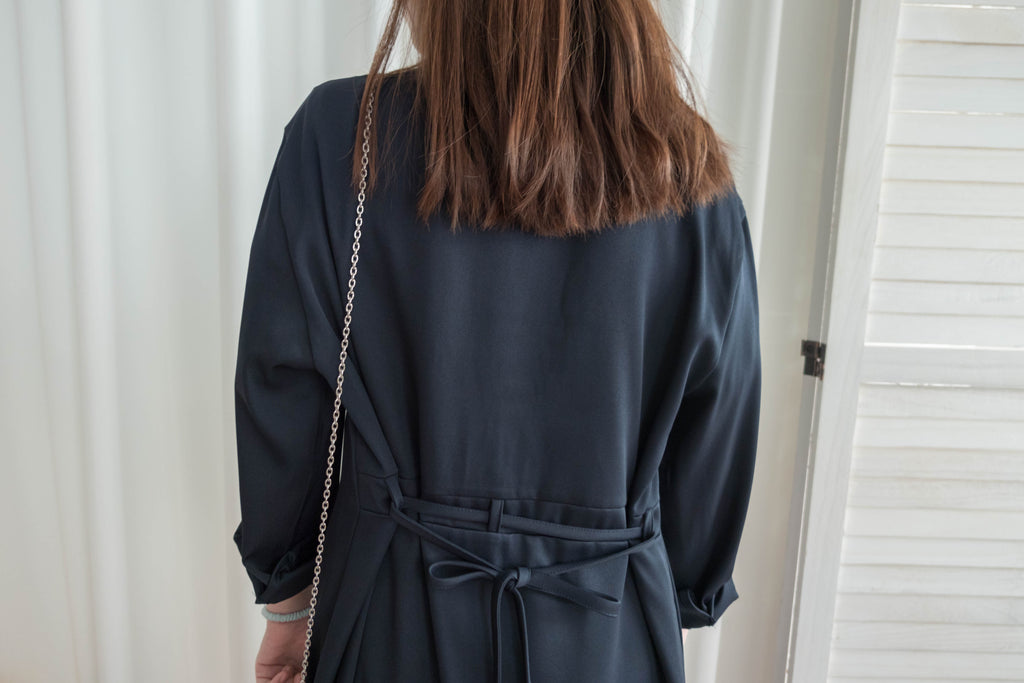 Navy 微光澤雙口袋修腰知性連身裙或外套, Dress/ DS9324
