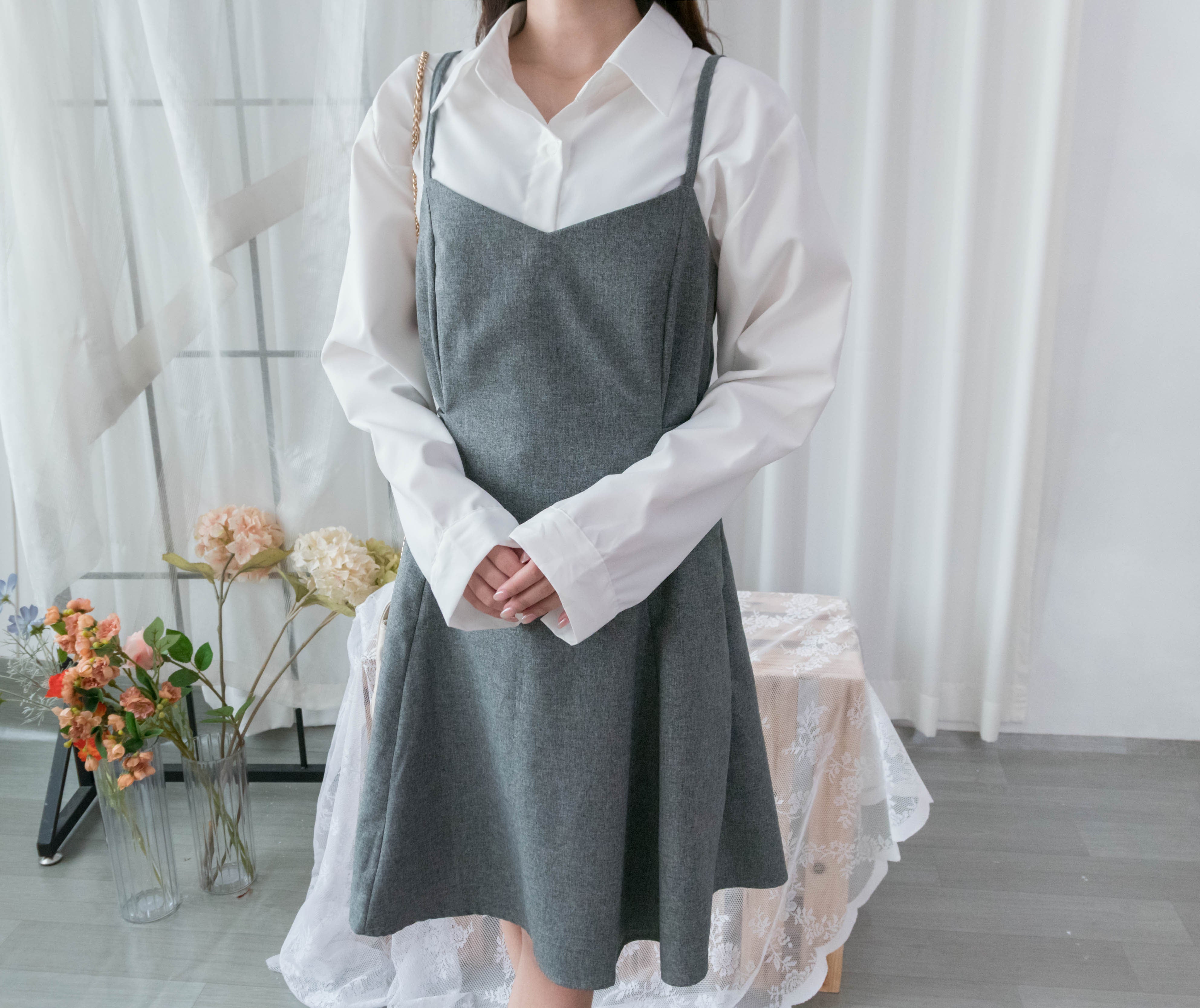 Neat Feminine 不易皺白色弧形衣尾百搭恤衫, Shirt / BU8966