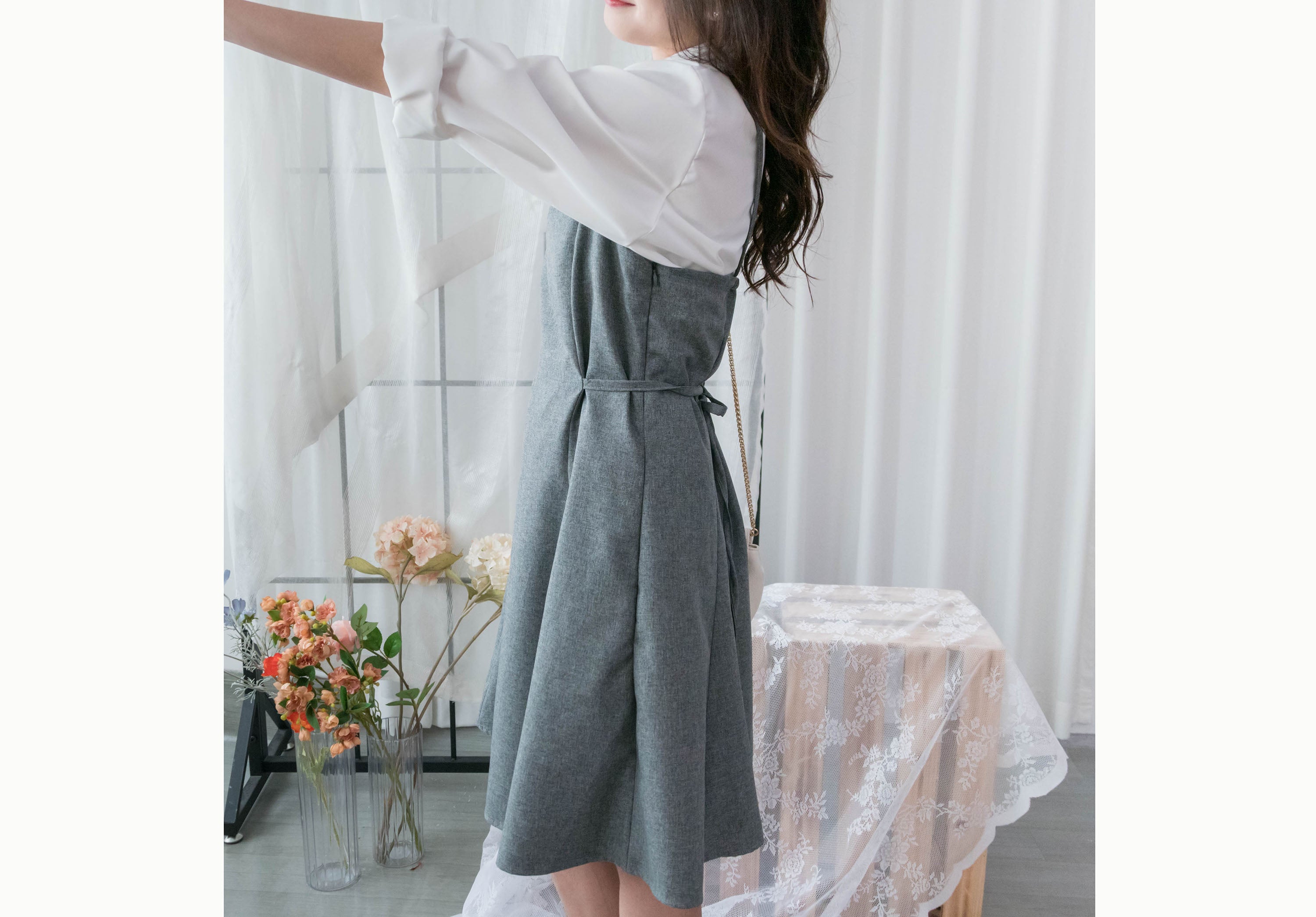 Neat Feminine 不易皺白色弧形衣尾百搭恤衫, Shirt / BU8966