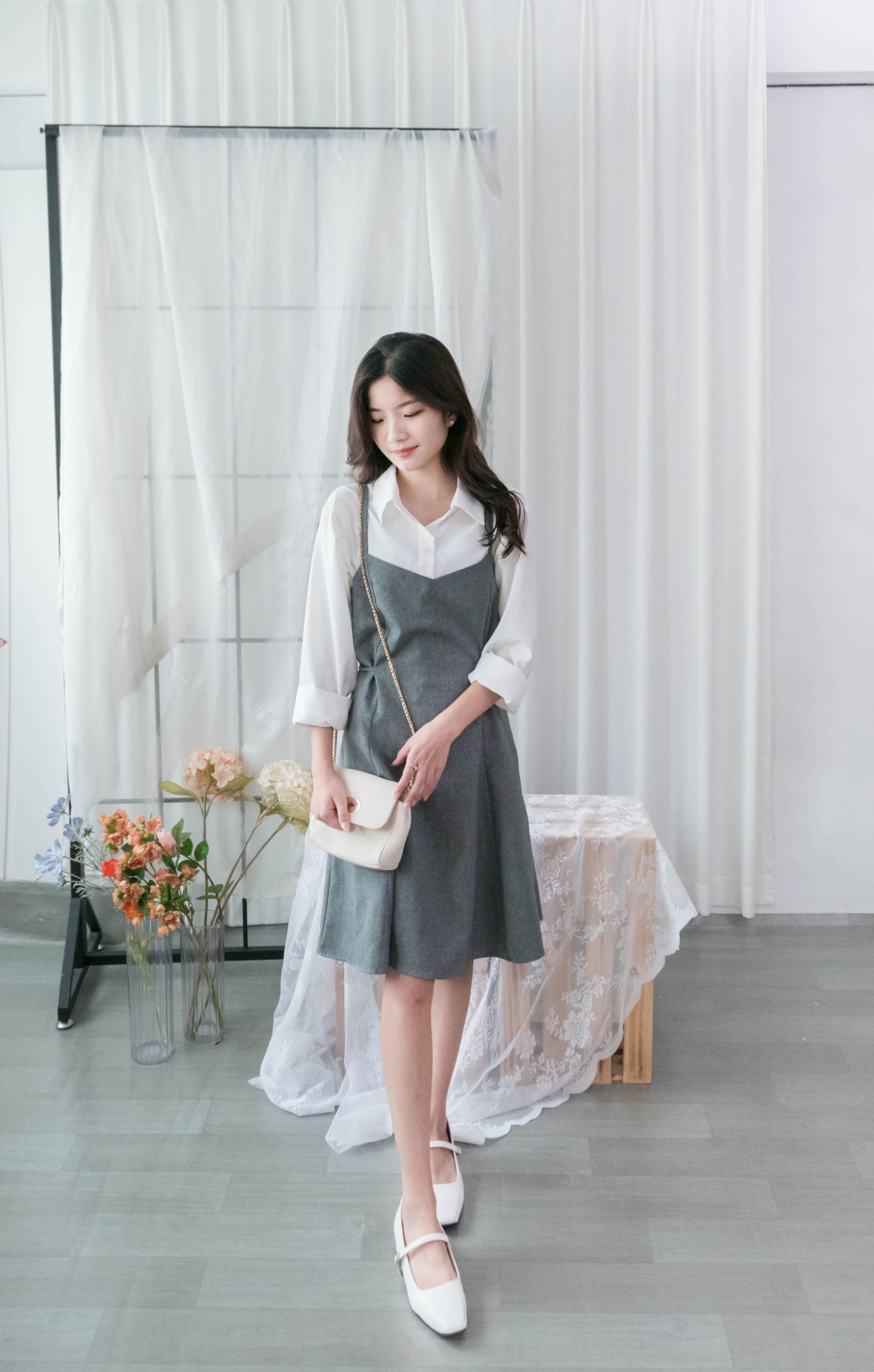Neat Feminine 不易皺白色弧形衣尾百搭恤衫, Shirt / BU8966