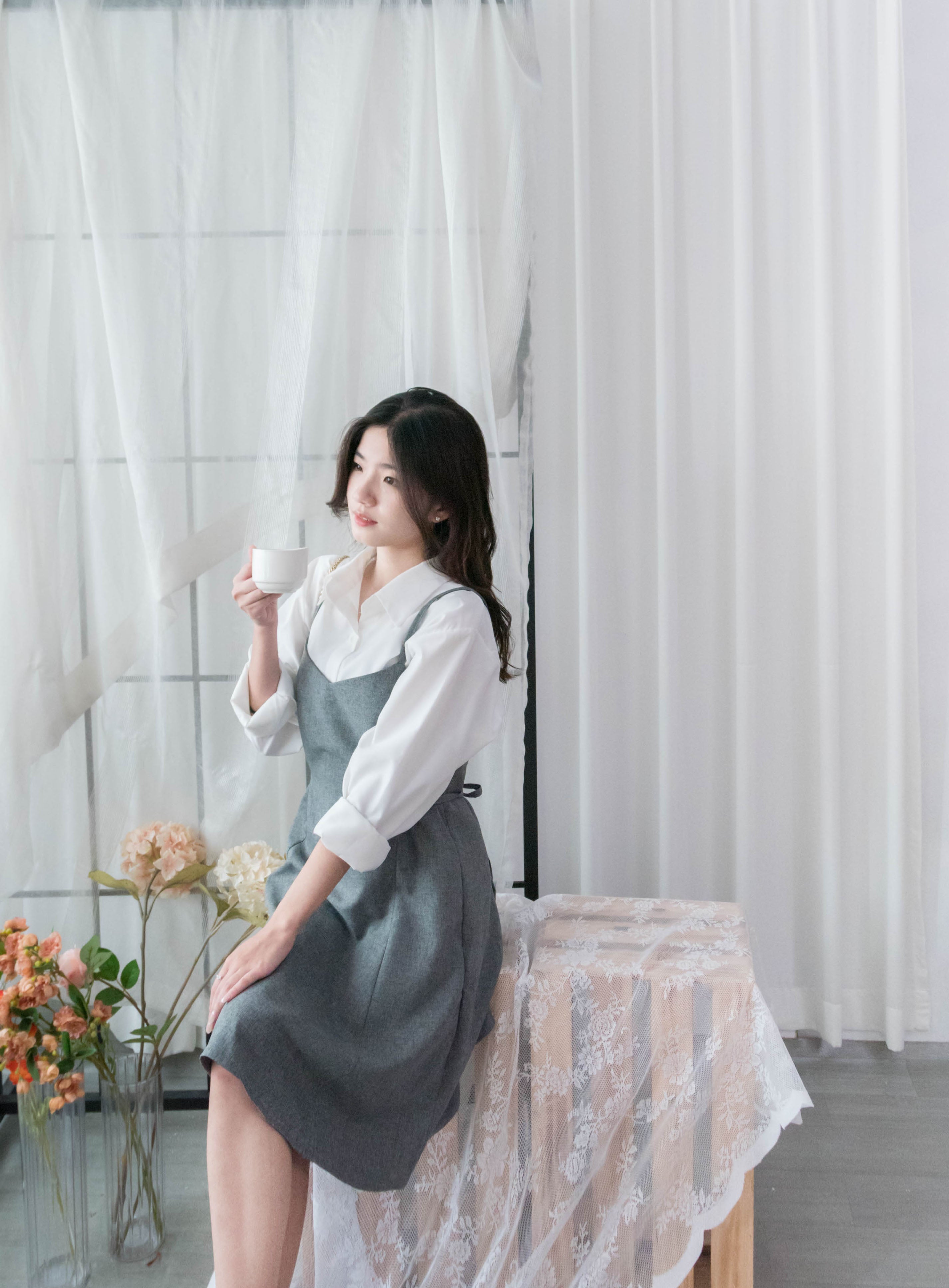 Neat Feminine 不易皺白色弧形衣尾百搭恤衫, Shirt / BU8966