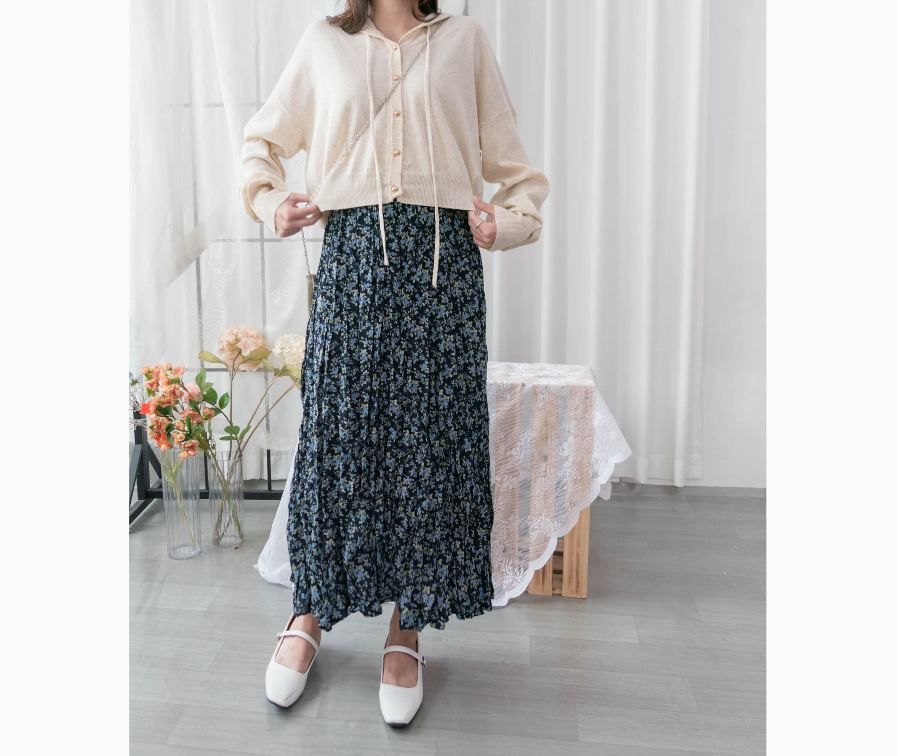 Blue Daisy 小藍花遮肉皺皺寬鬆直身, Skirt / SK8733
