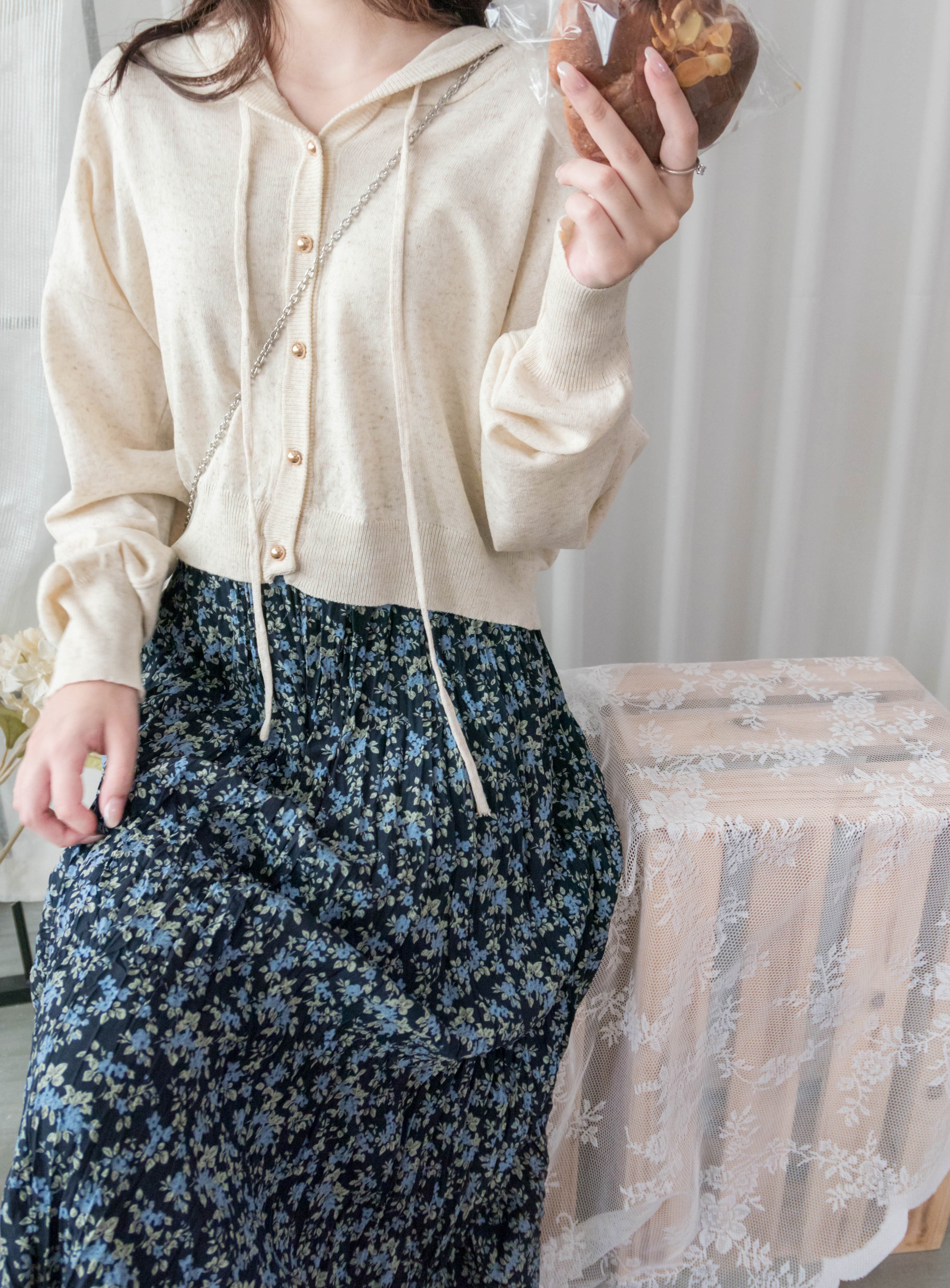 Blue Daisy 小藍花遮肉皺皺寬鬆直身, Skirt / SK8733