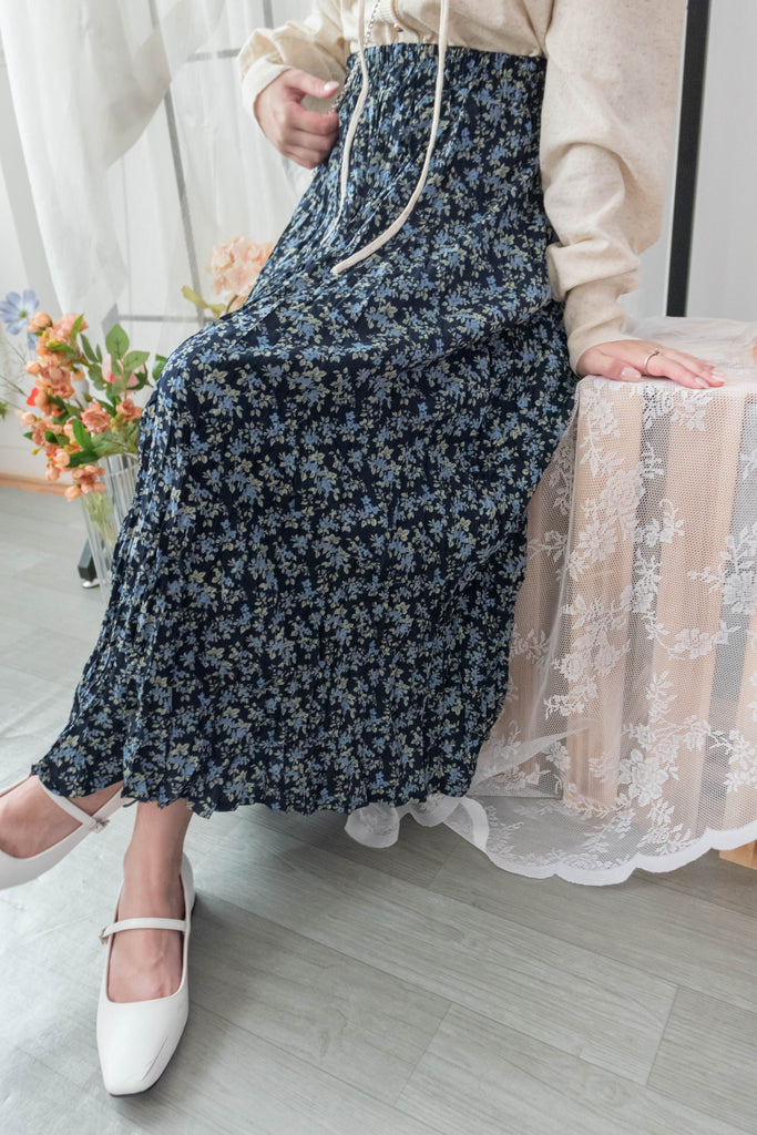 Blue Daisy 小藍花遮肉皺皺寬鬆直身, Skirt / SK8733