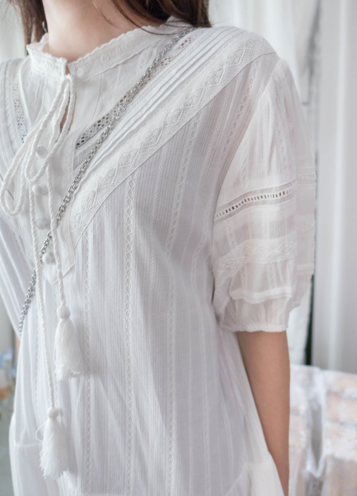 Ethnic Pattern 白色通花流蘇領口飄逸多層, Dress(售完即止) / DS9317