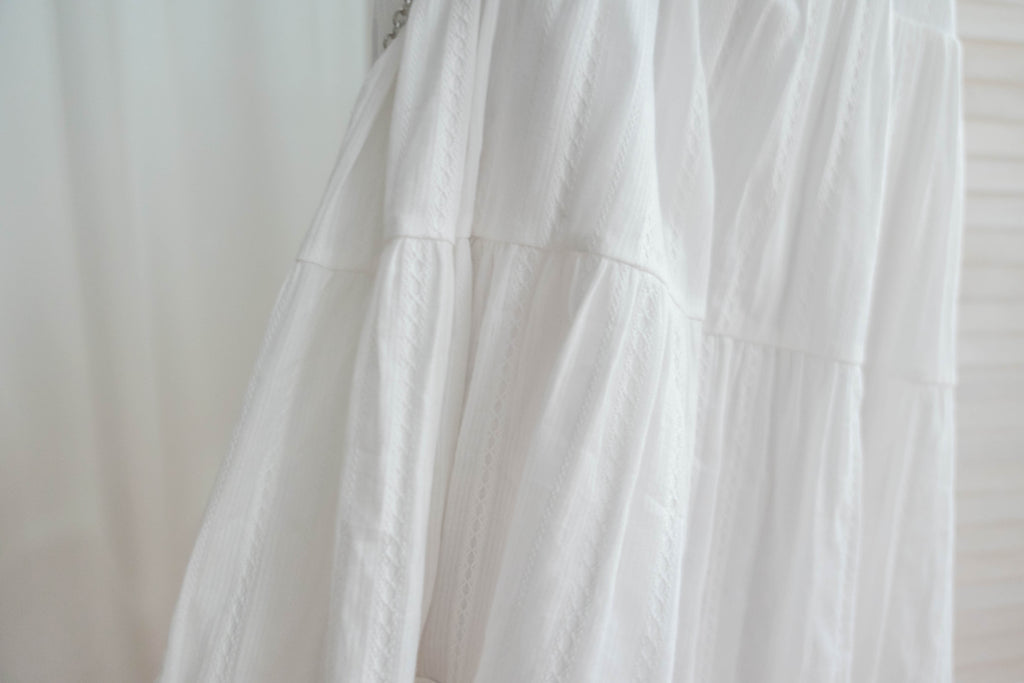 Ethnic Pattern 白色通花流蘇領口飄逸多層, Dress(售完即止) / DS9317