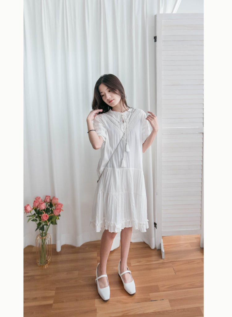 Ethnic Pattern 白色通花流蘇領口飄逸多層, Dress(售完即止) / DS9317