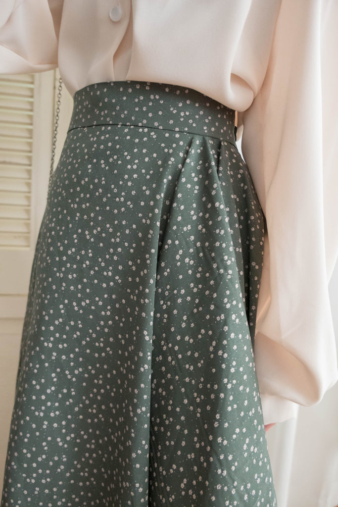 Egg Flower 雪紡雞蛋花側褶疊不規則傘裙, Skirt/ SK8740