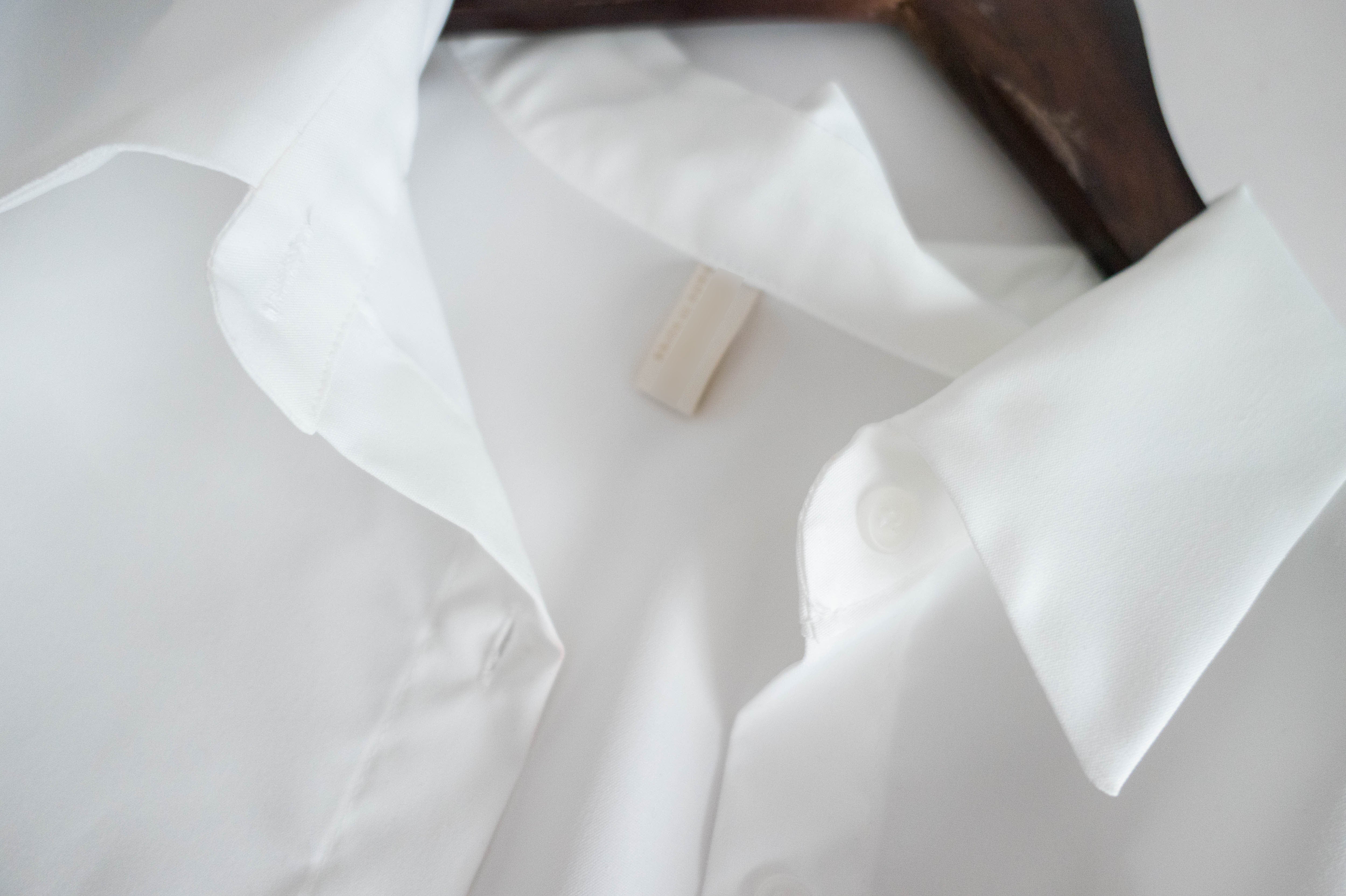 Neat Feminine 不易皺白色弧形衣尾百搭恤衫, Shirt / BU8966