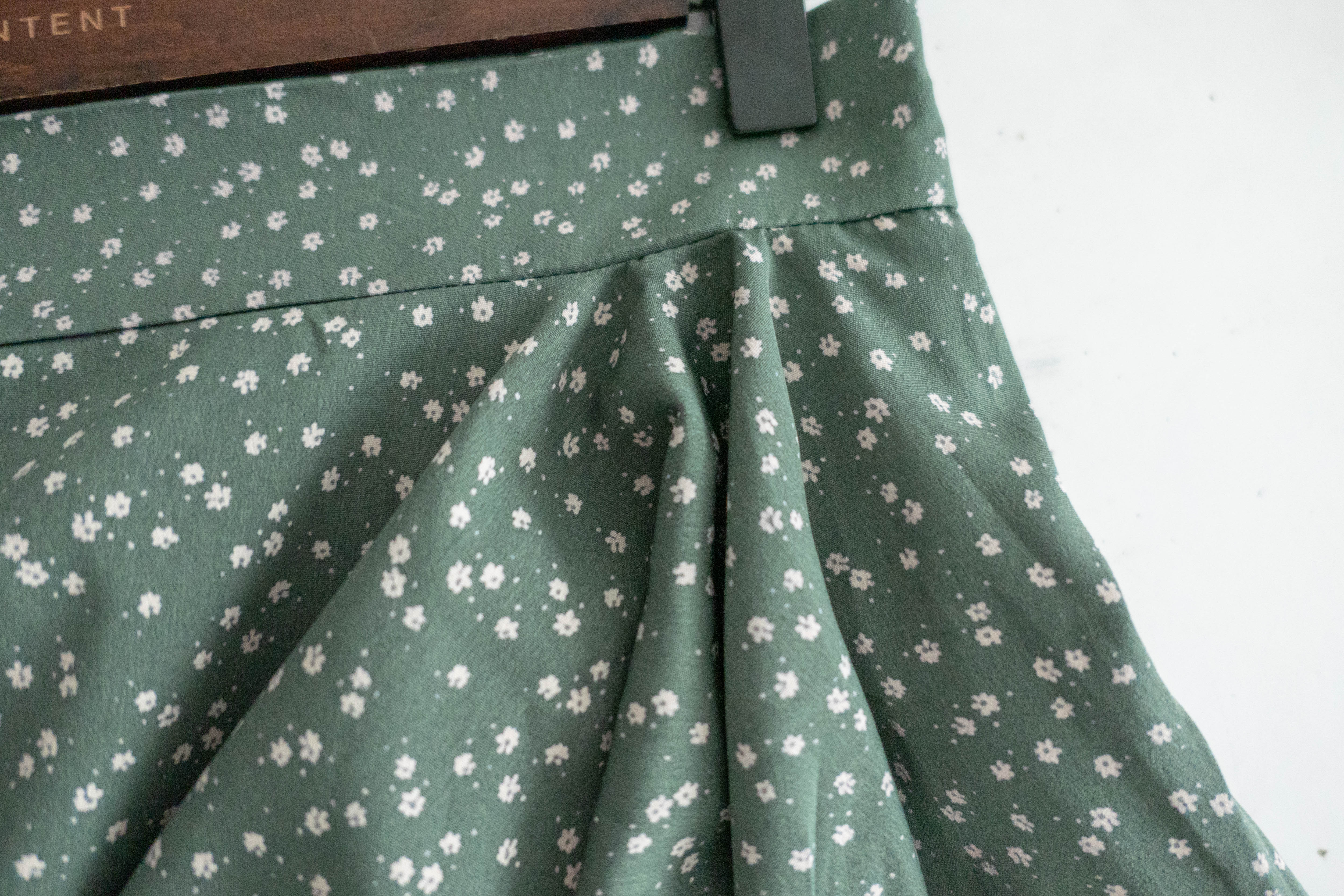 Egg Flower 雪紡雞蛋花側褶疊不規則傘裙, Skirt/ SK8740