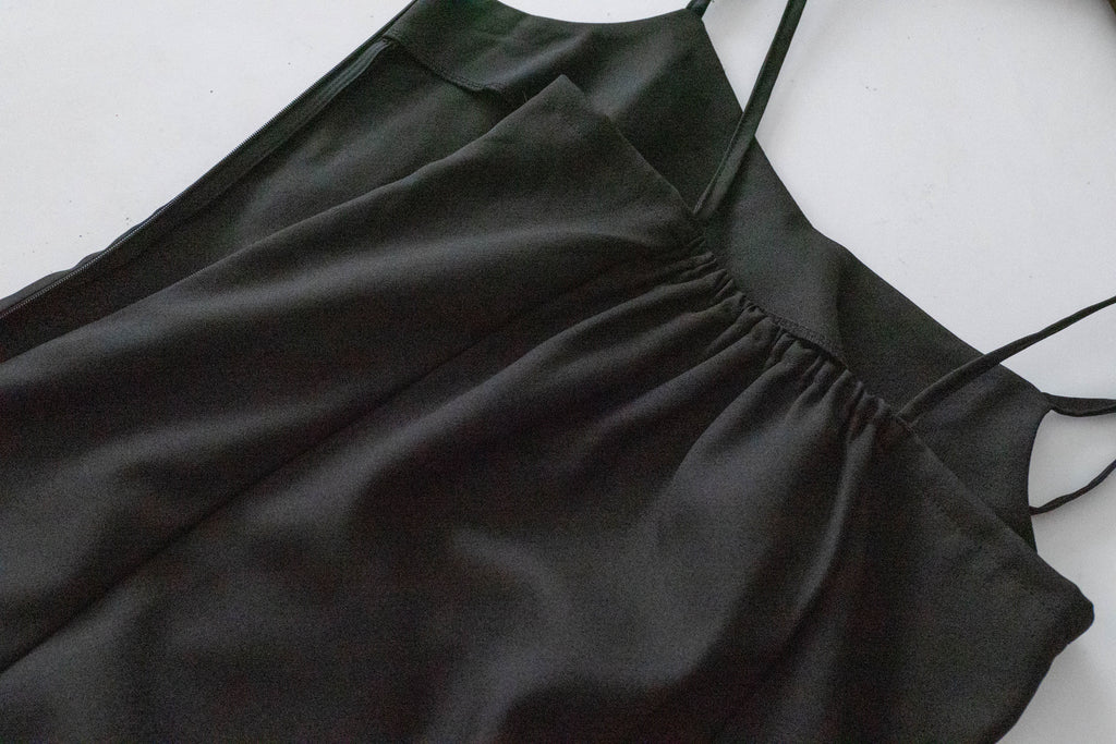 Vest 細帶v領後背橡筋輕優雅吊帶裙, Dress/ DS9323 (優雅混灰色 Grey sold out)