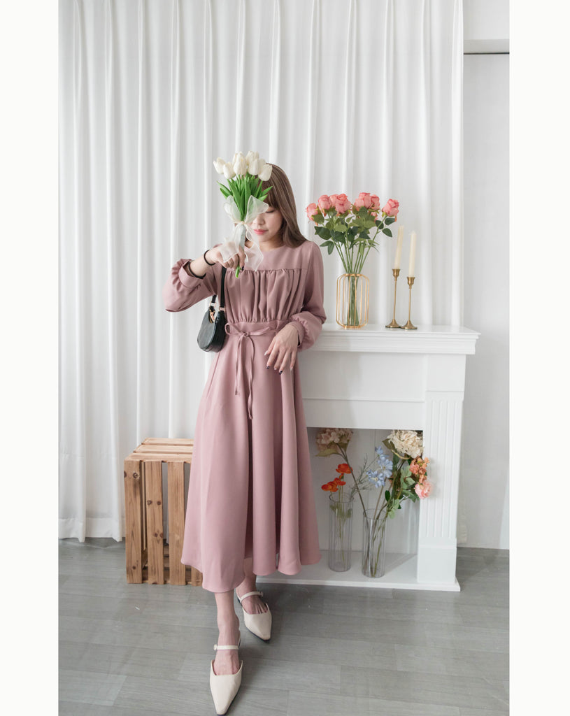Audrey 輕優雅前Ruffle搖曳裙擺連身裙, Dress/ DS9330