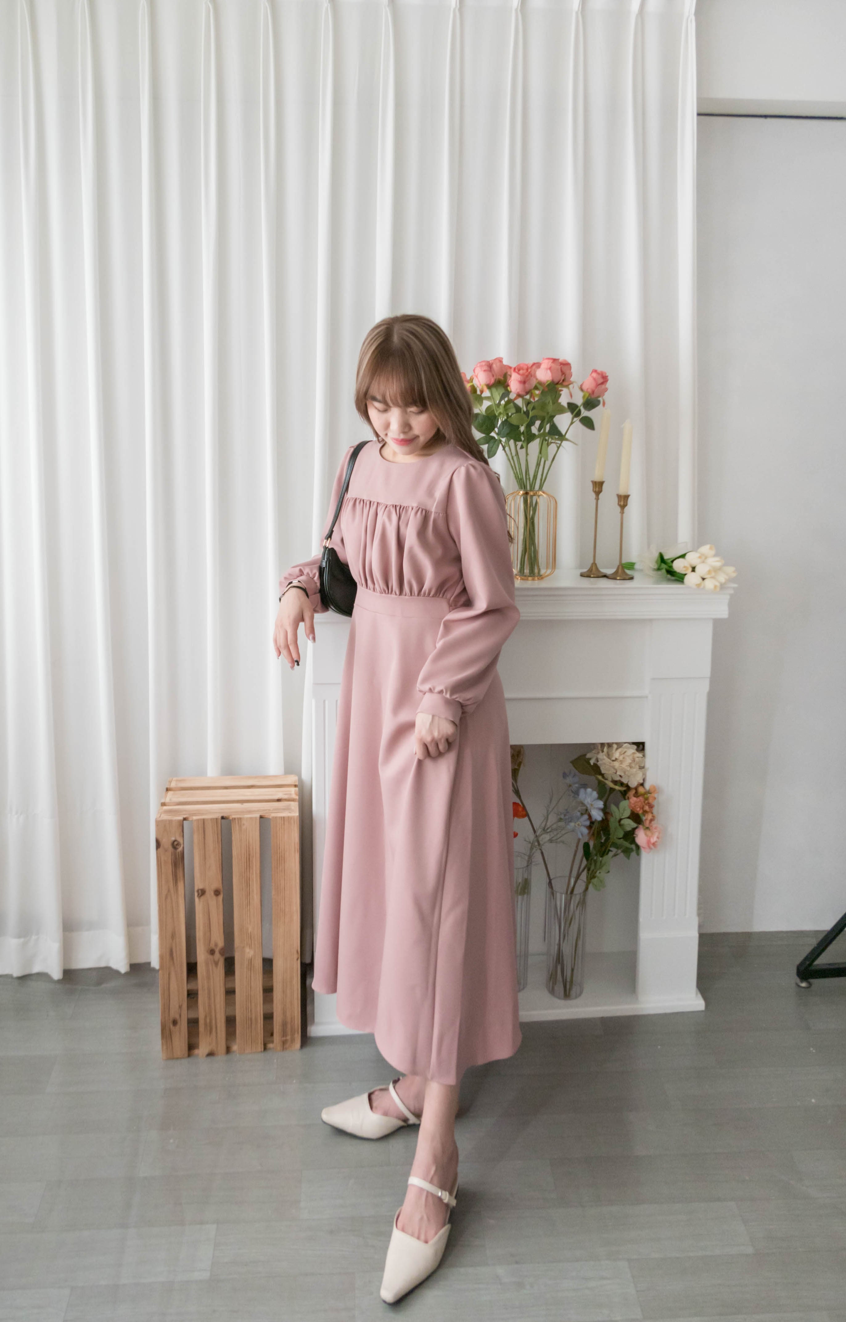 Audrey 輕優雅前Ruffle搖曳裙擺連身裙, Dress/ DS9330