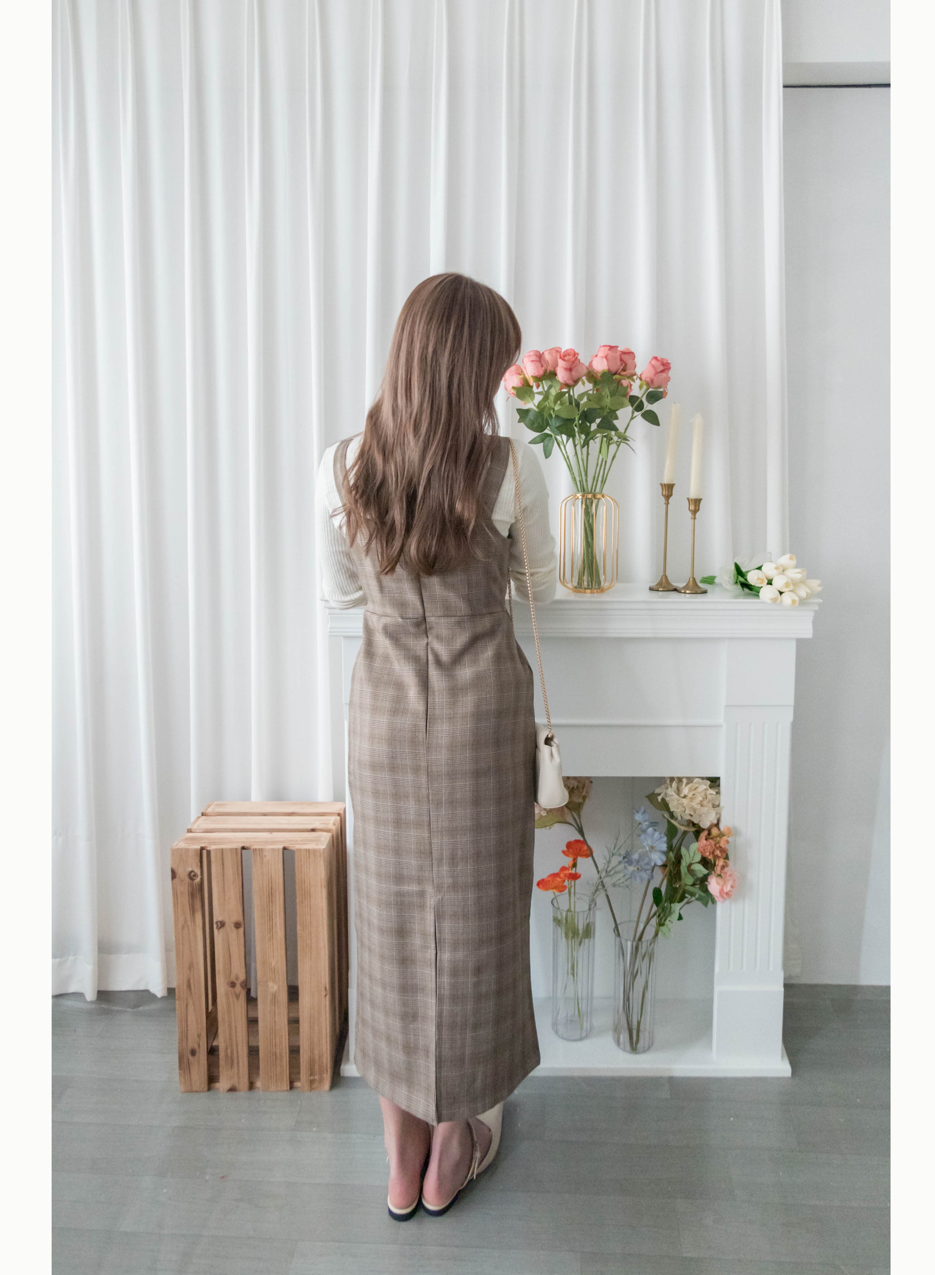 Check 平領啡格子修身不貼後開叉背心裙, Dress/ DS9325