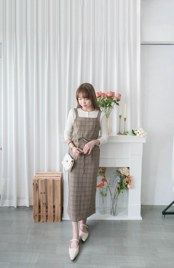 Check 平領啡格子修身不貼後開叉背心裙, Dress/ DS9325