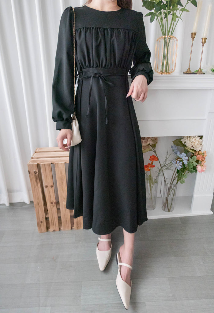 Audrey 輕優雅前Ruffle搖曳裙擺連身裙, Dress/ DS9330