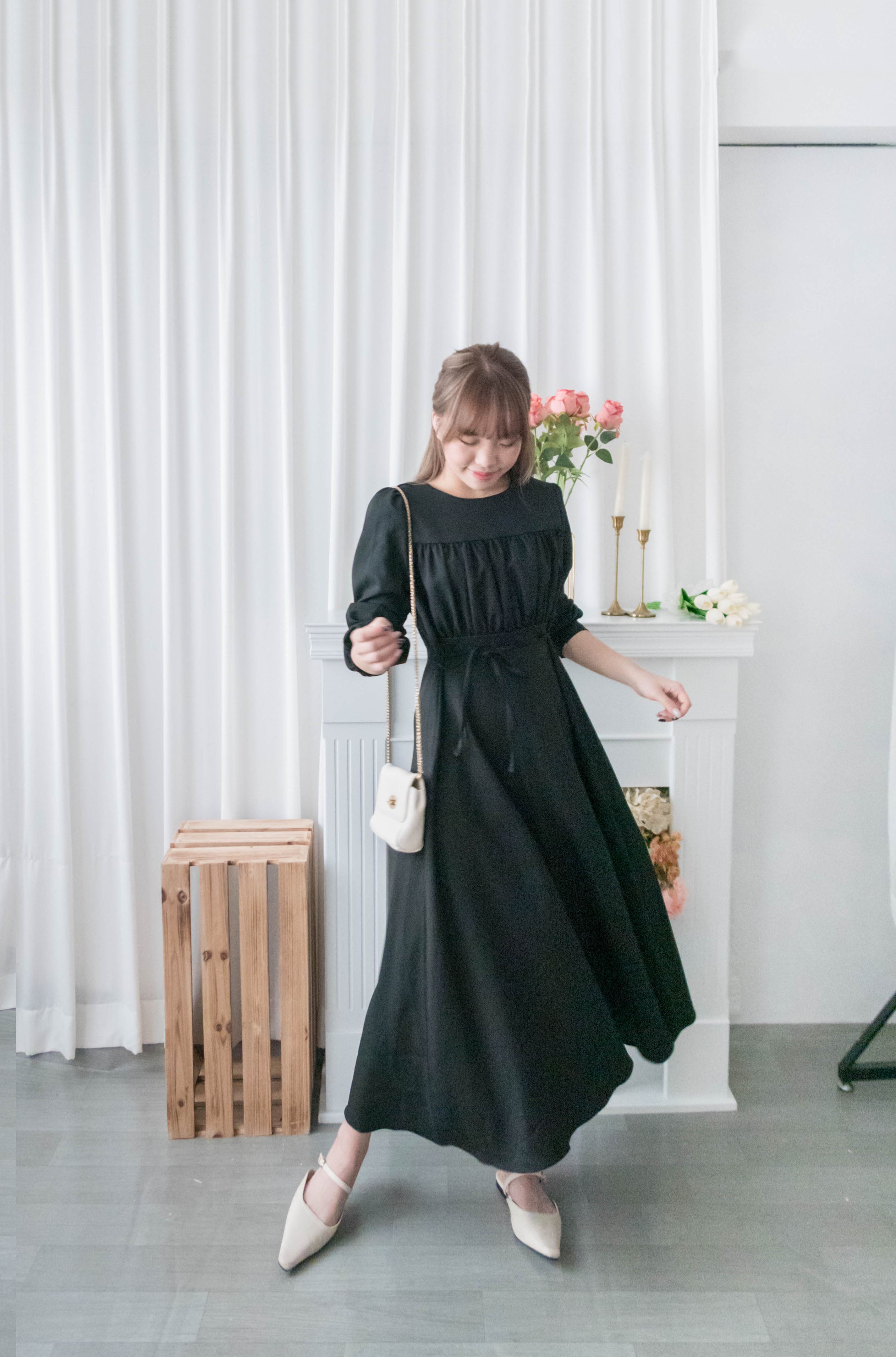 Audrey 輕優雅前Ruffle搖曳裙擺連身裙, Dress/ DS9330