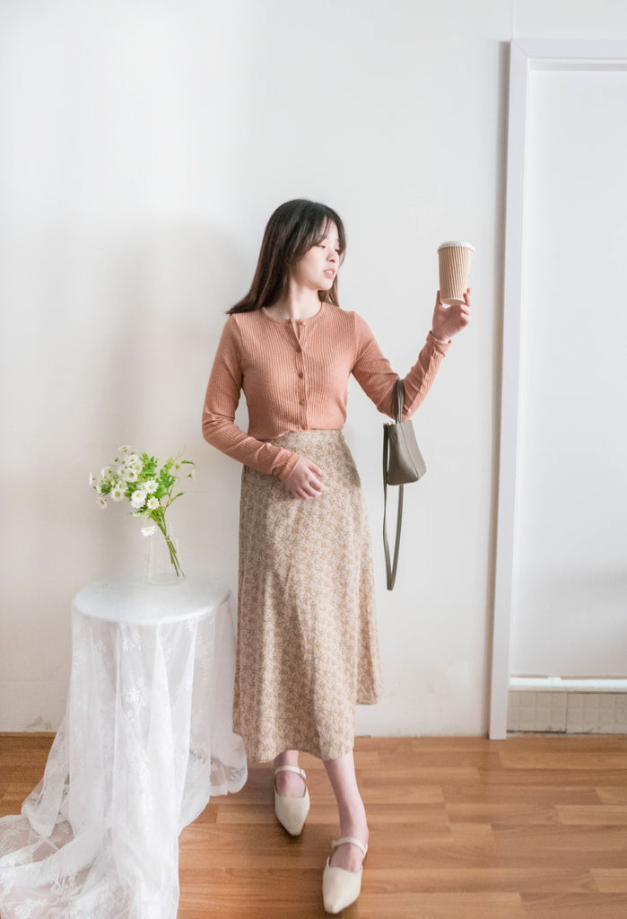 Hug 親膚顯瘦暗條紋彈性上衣或外套, Cardigan/ TP8897 (white sold out)