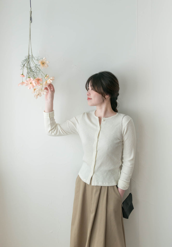 Hug 親膚顯瘦暗條紋彈性上衣或外套, Cardigan/ TP8897 (white sold out)