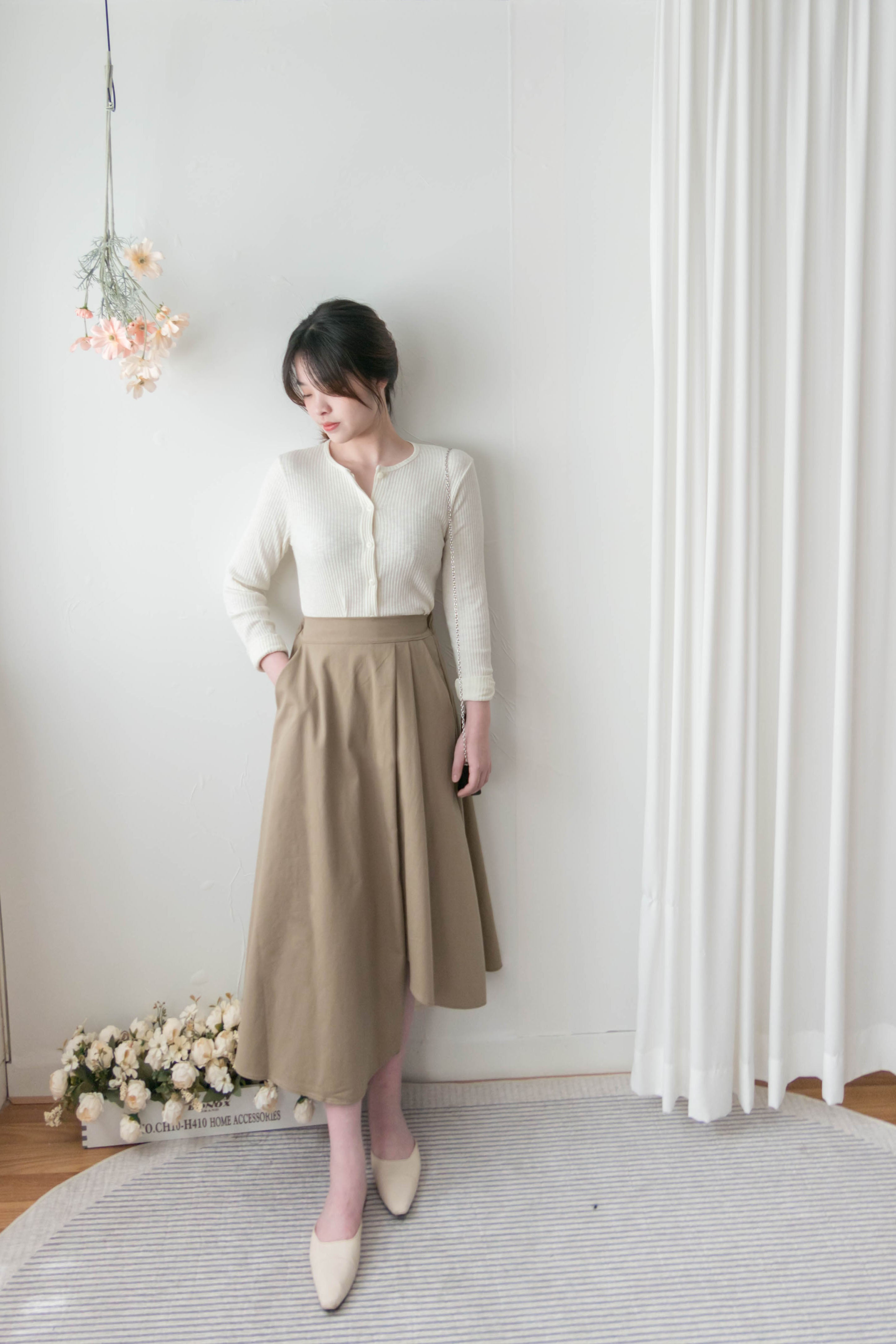 Hug 親膚顯瘦暗條紋彈性上衣或外套, Cardigan/ TP8897 (white sold out)
