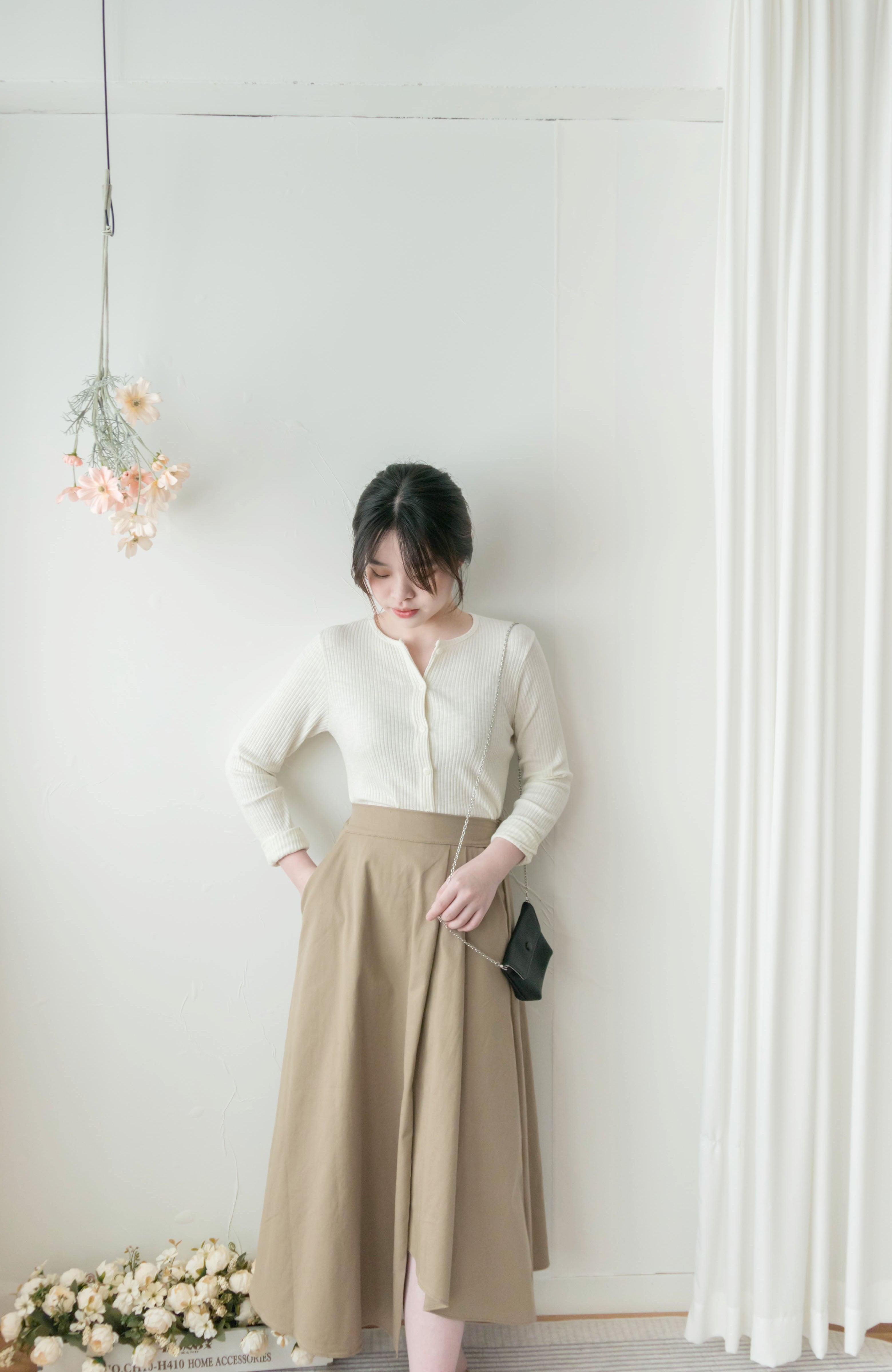 Hug 親膚顯瘦暗條紋彈性上衣或外套, Cardigan/ TP8897 (white sold out)