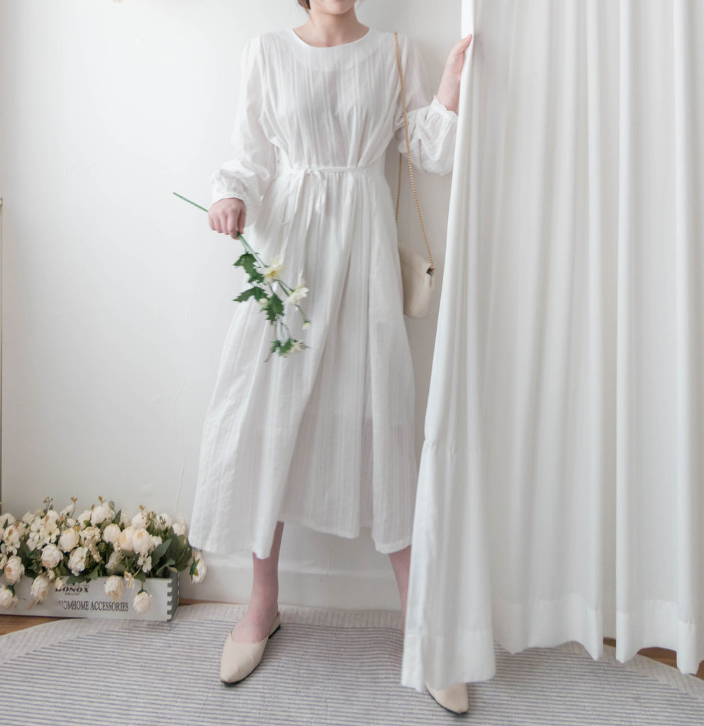 White Lace 白色後金鈕花邊手袖口袋民族通花修腰, Blouse/ DS9337
