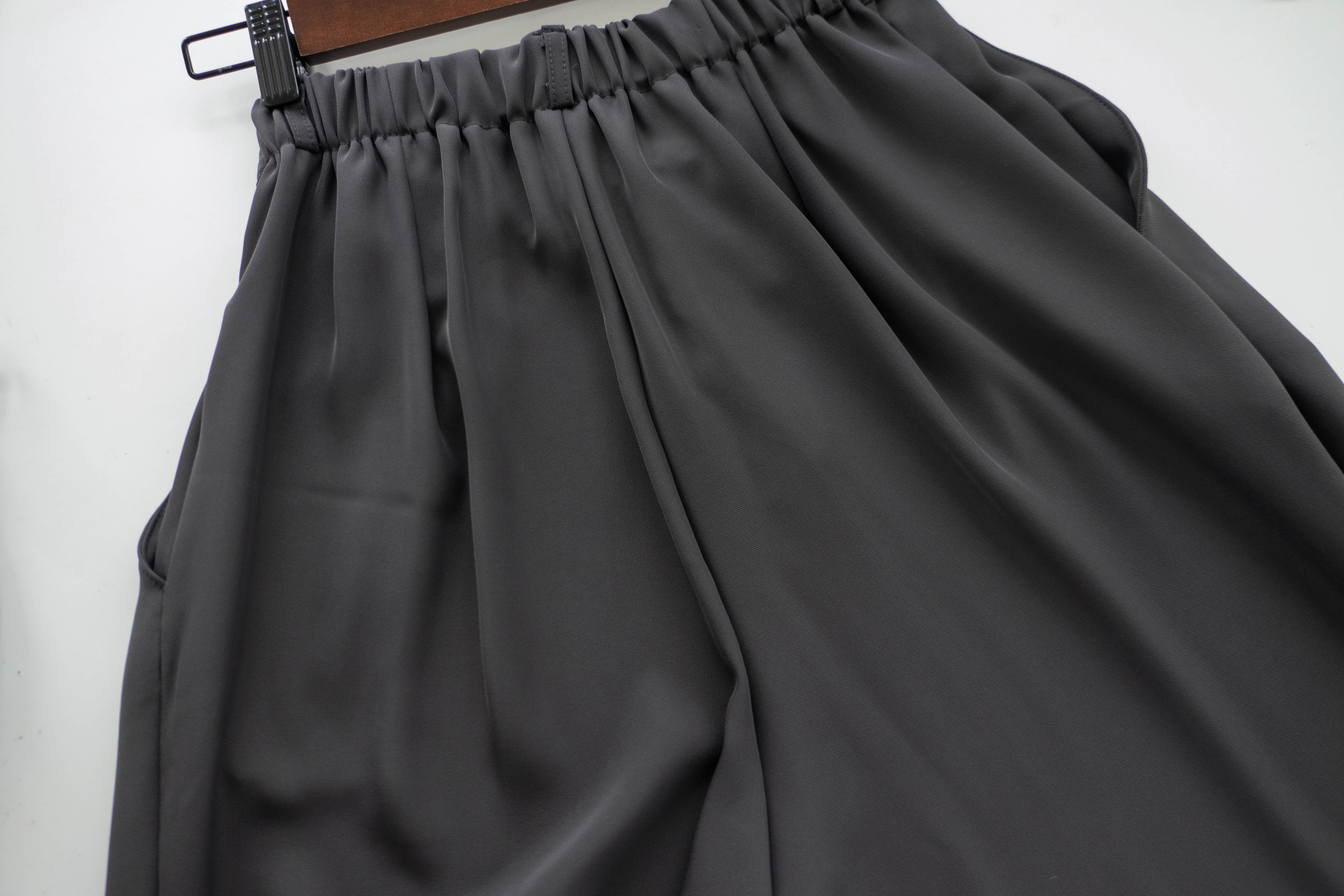 Jersey 修飾腿形100%防皺高質垂感雲石鈕闊腳褲, Pants/ PT8398 (百搭炭黑 Charcoal sold out)