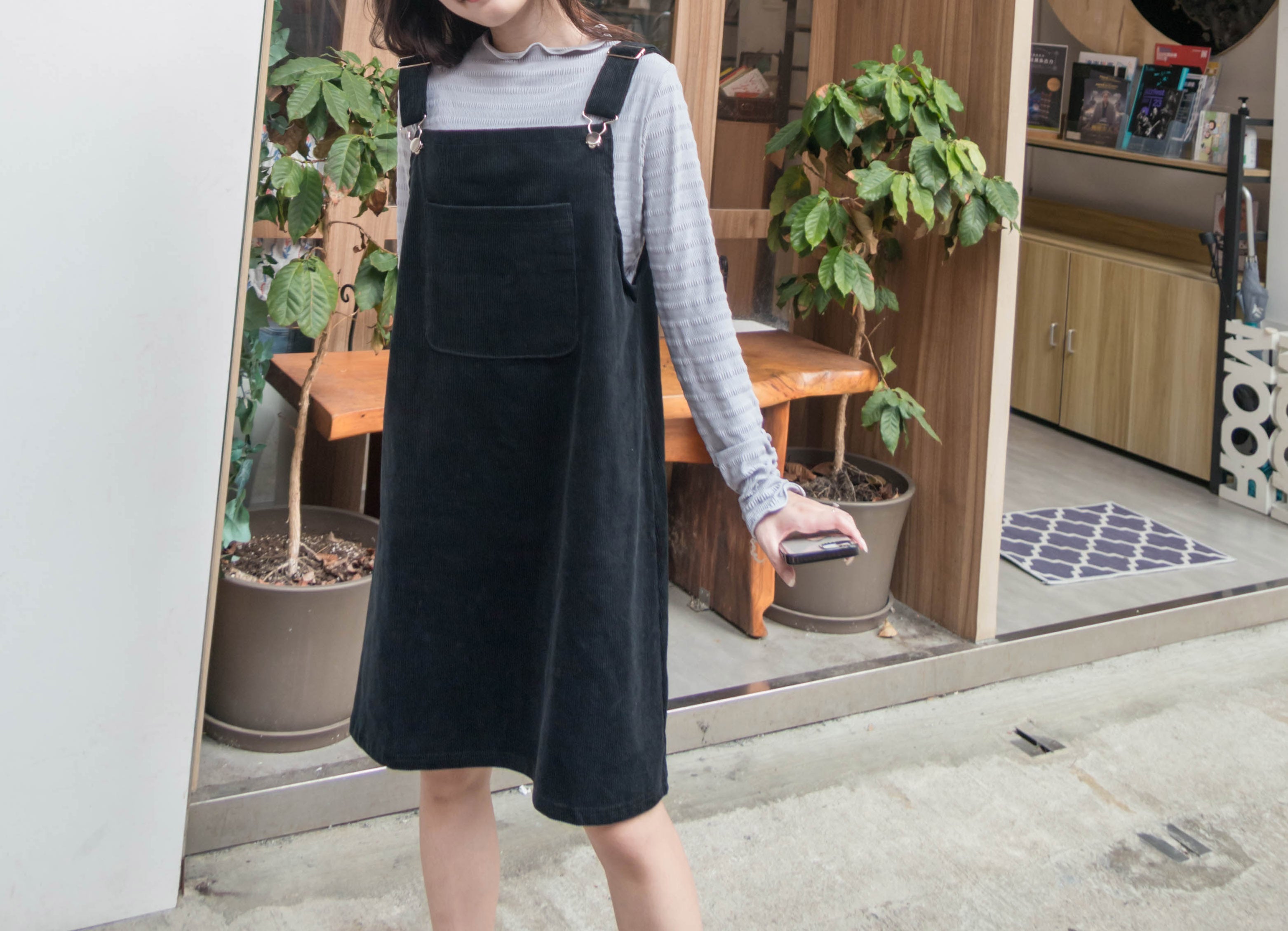 Jumpdress 黑色條紋登芯絨工人裙, Dress/ DS9334