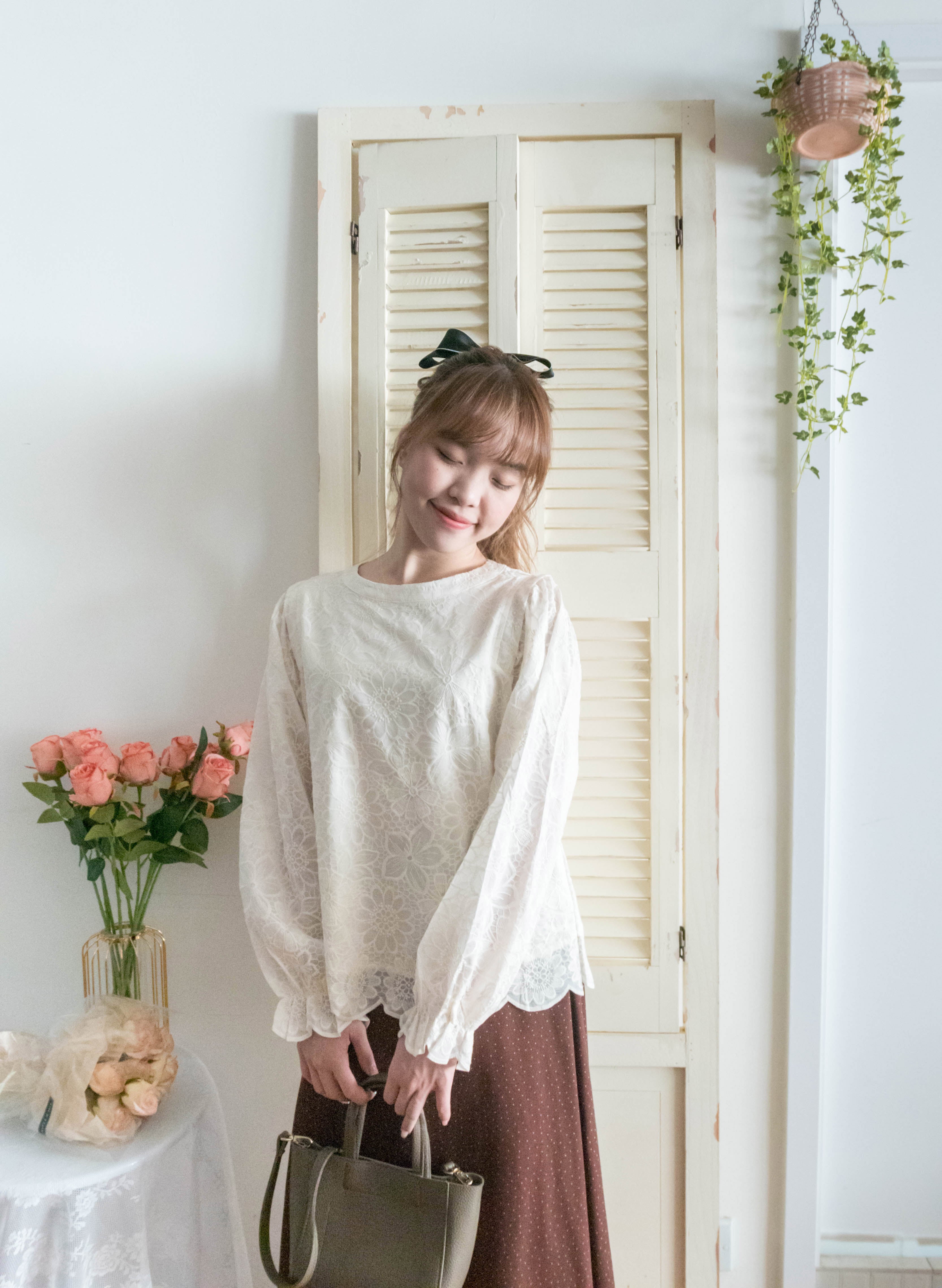 Daisy Lace 蕾絲小花連裡布花邊上衣, Blouse/ BU8979 (不設訂貨款)