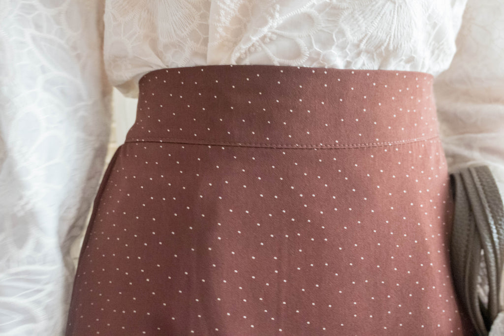 Snow Dot 雪花點點微光澤傘長裙, Skirt/ SK8743 (brown sold out)