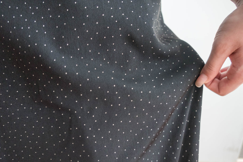 Snow Dot 雪花點點微光澤傘長裙, Skirt/ SK8743 (brown sold out)