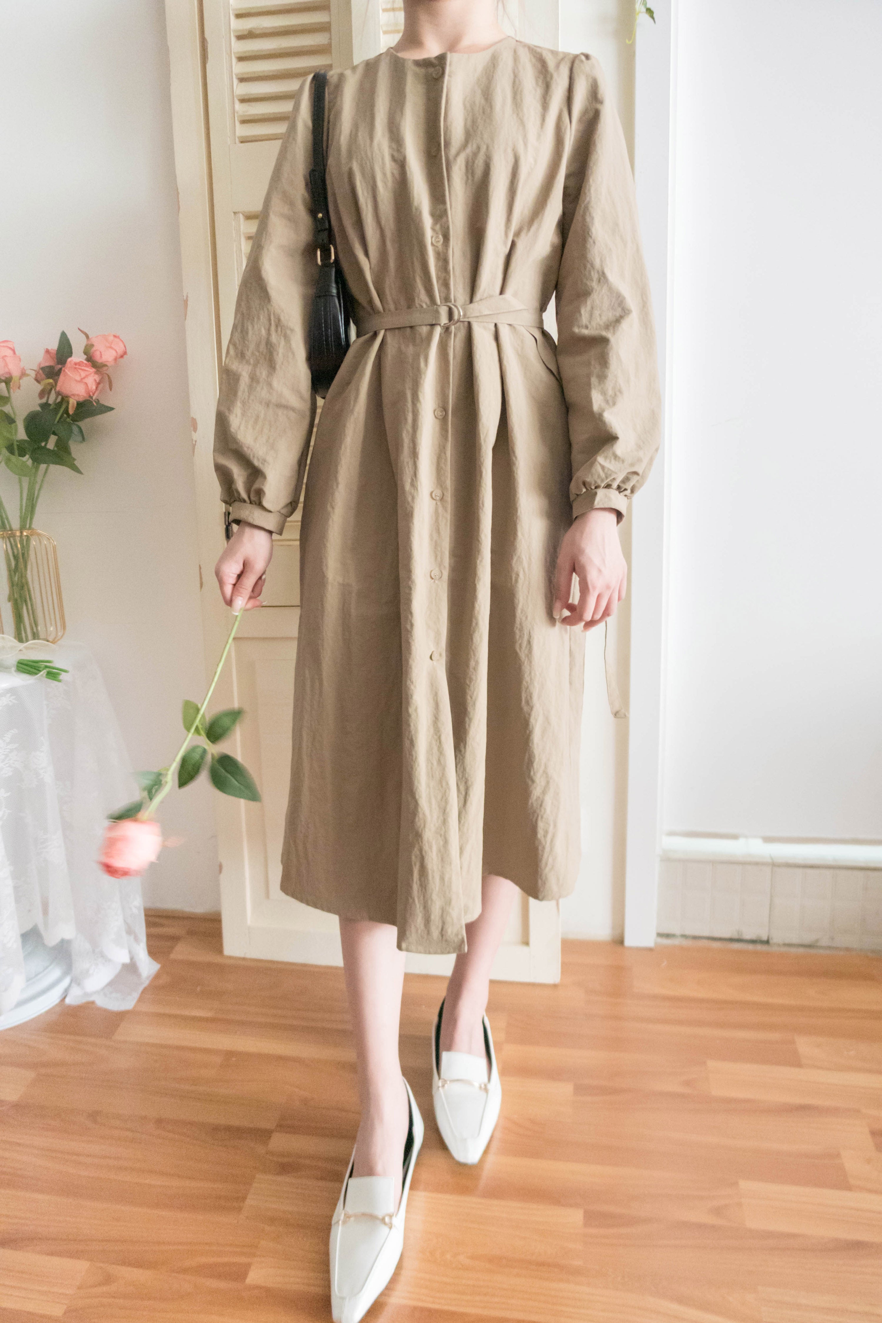 Hazelnut 半月腰帶杏色口袋修腰連身裙或外套, Dress & Outer /DS9343