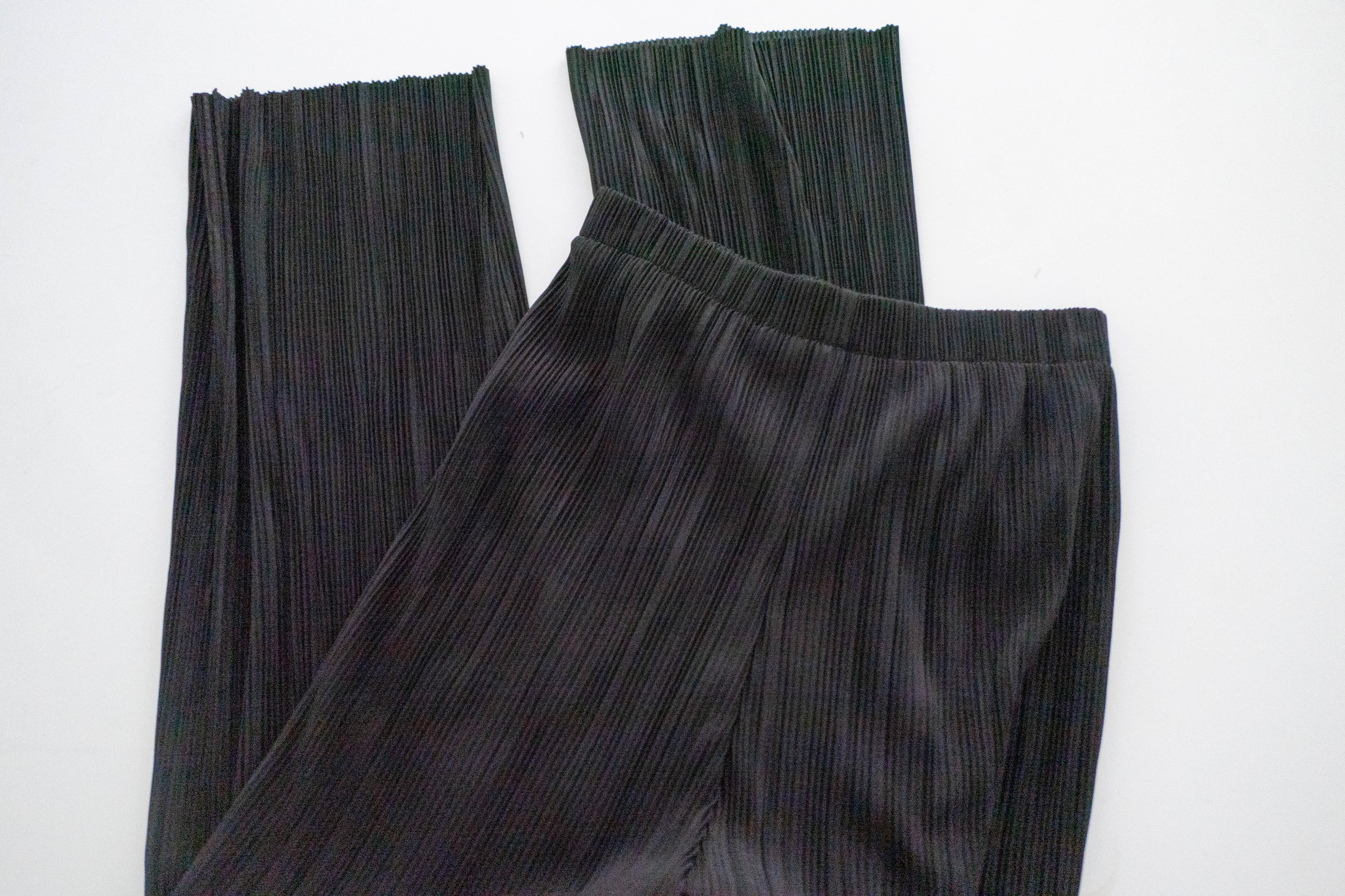 Black Pleated 黑色百褶垂感修腳長褲, Pants/ PT8395