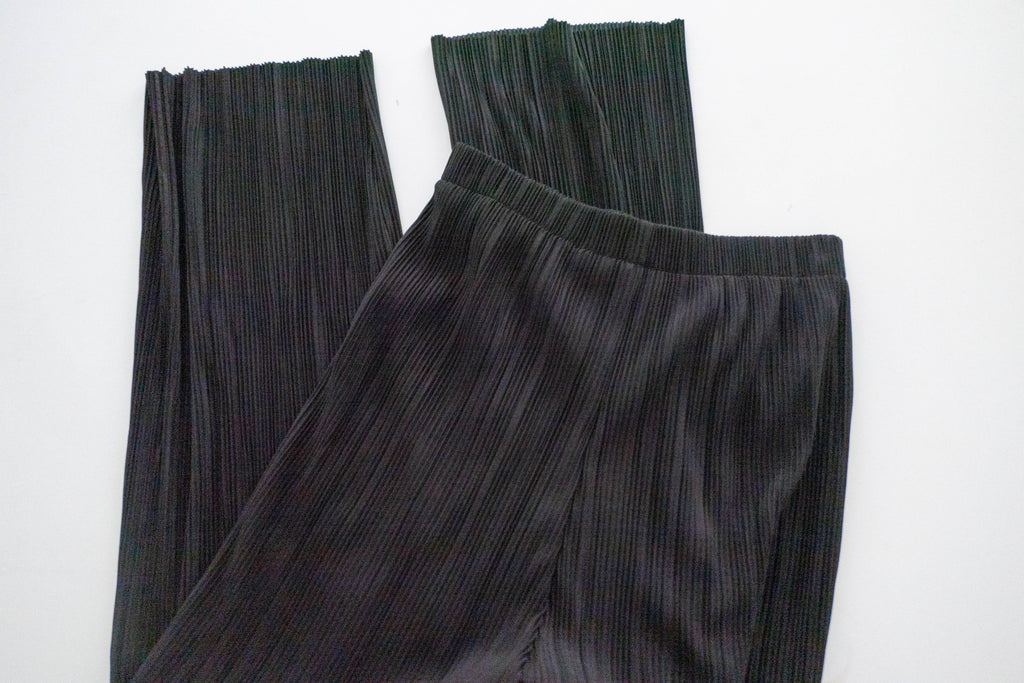 Black Pleated 黑色百褶垂感修腳長褲, Pants/ PT8395