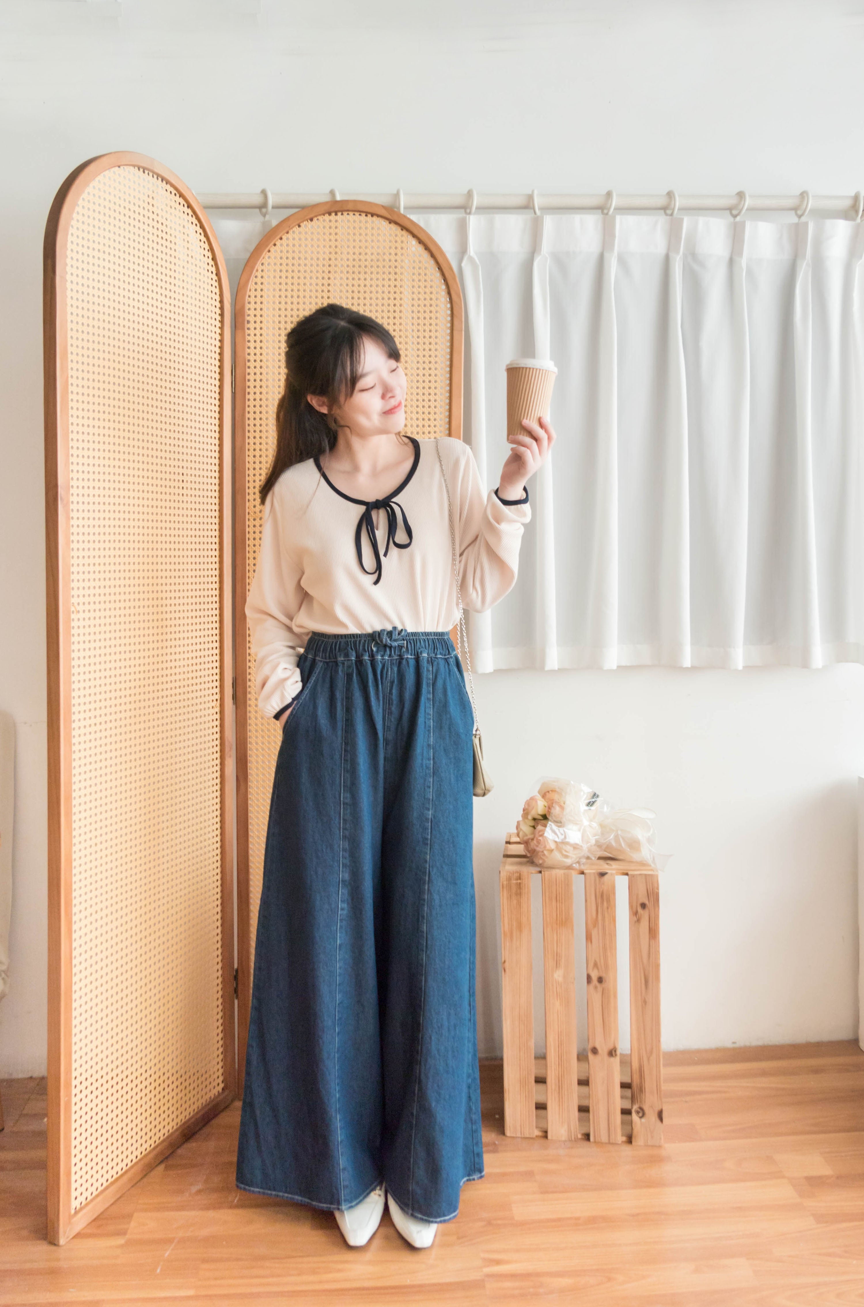 Skirt Wide 白車邊裙形闊腳牛仔褲, Jeans/ SK8754