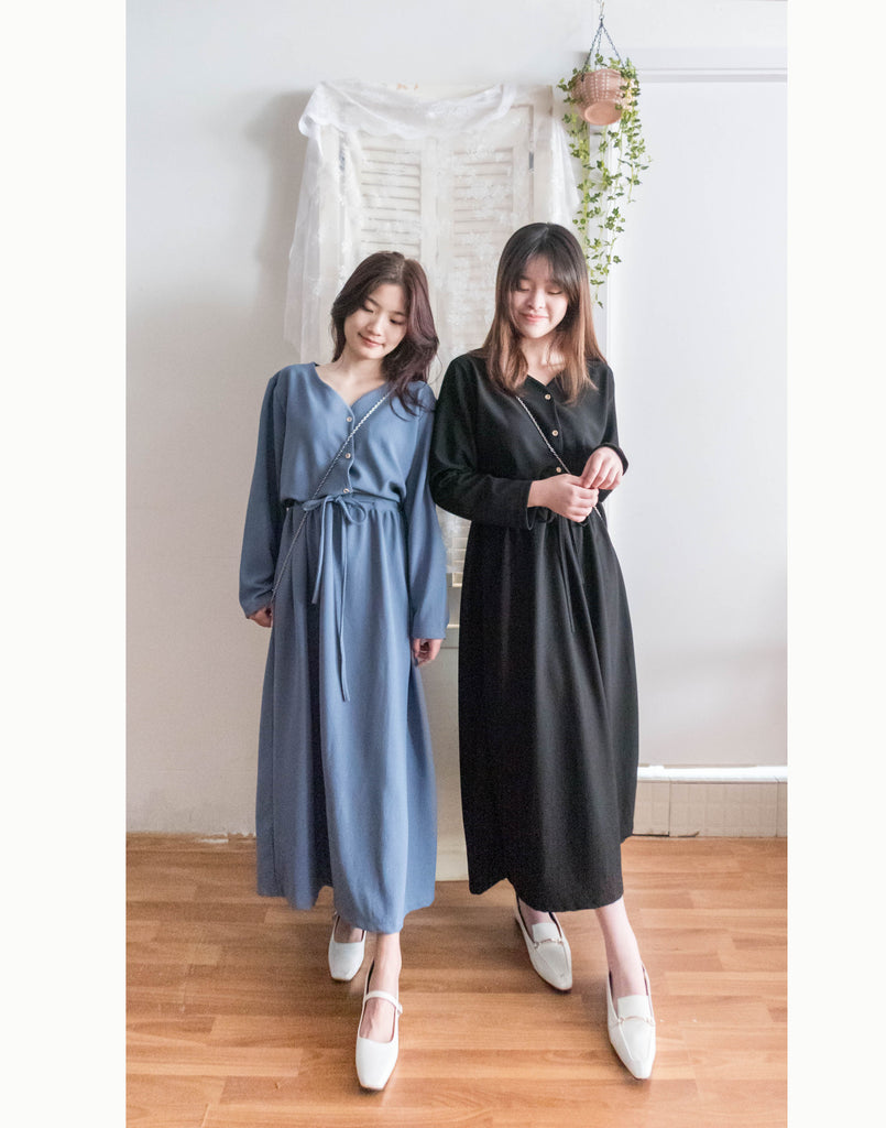 Wonderland 隨性輕優雅圓V領防皺修腰連身裙, Dress/ DS9346