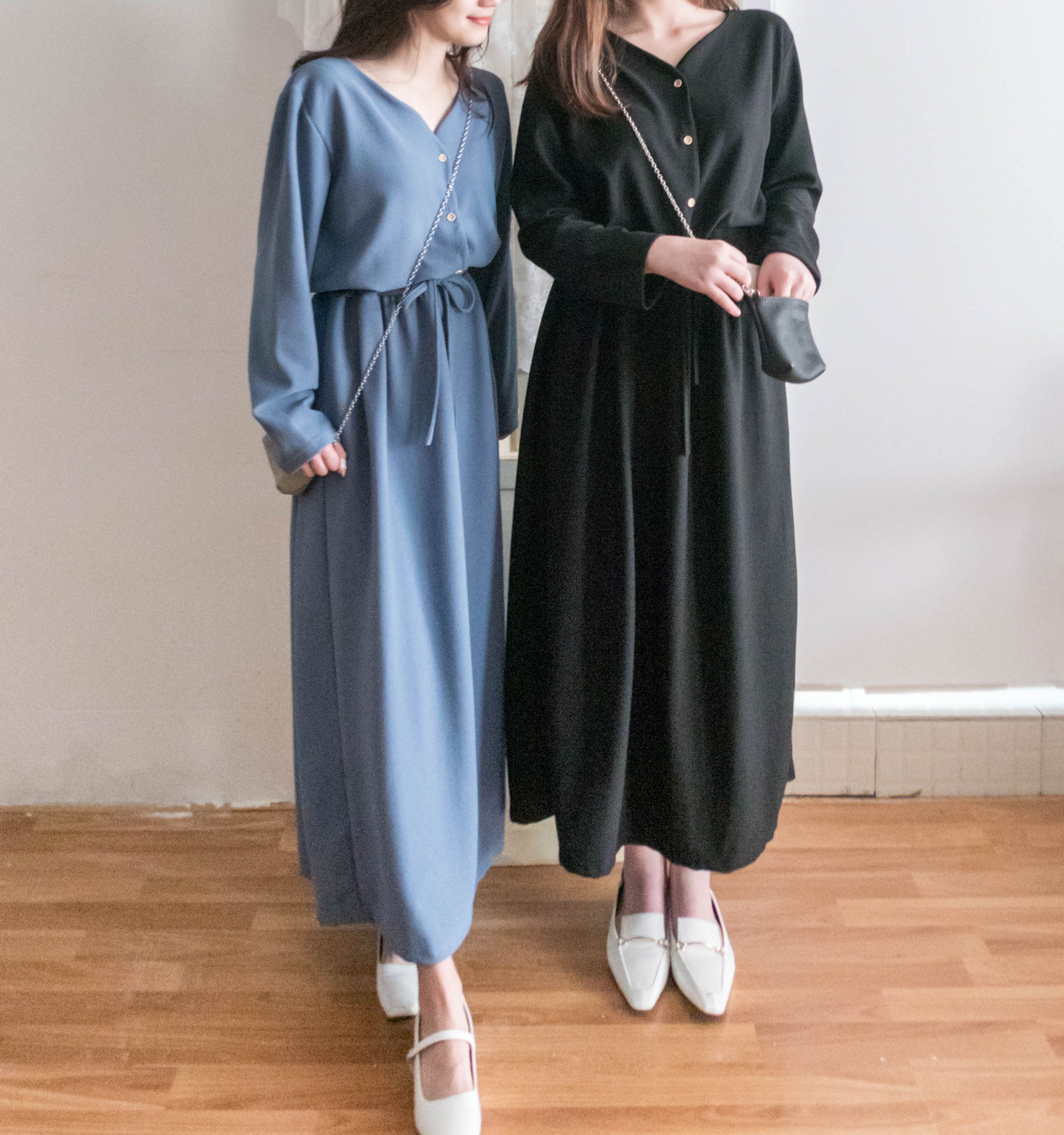 Wonderland 隨性輕優雅圓V領防皺修腰連身裙, Dress/ DS9346