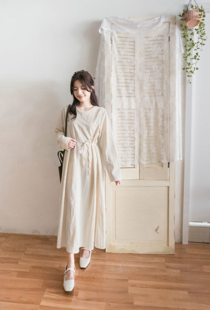 SoftTone 溫柔隨性簡約中車線綁帶連身裙, Dress/ DS9354