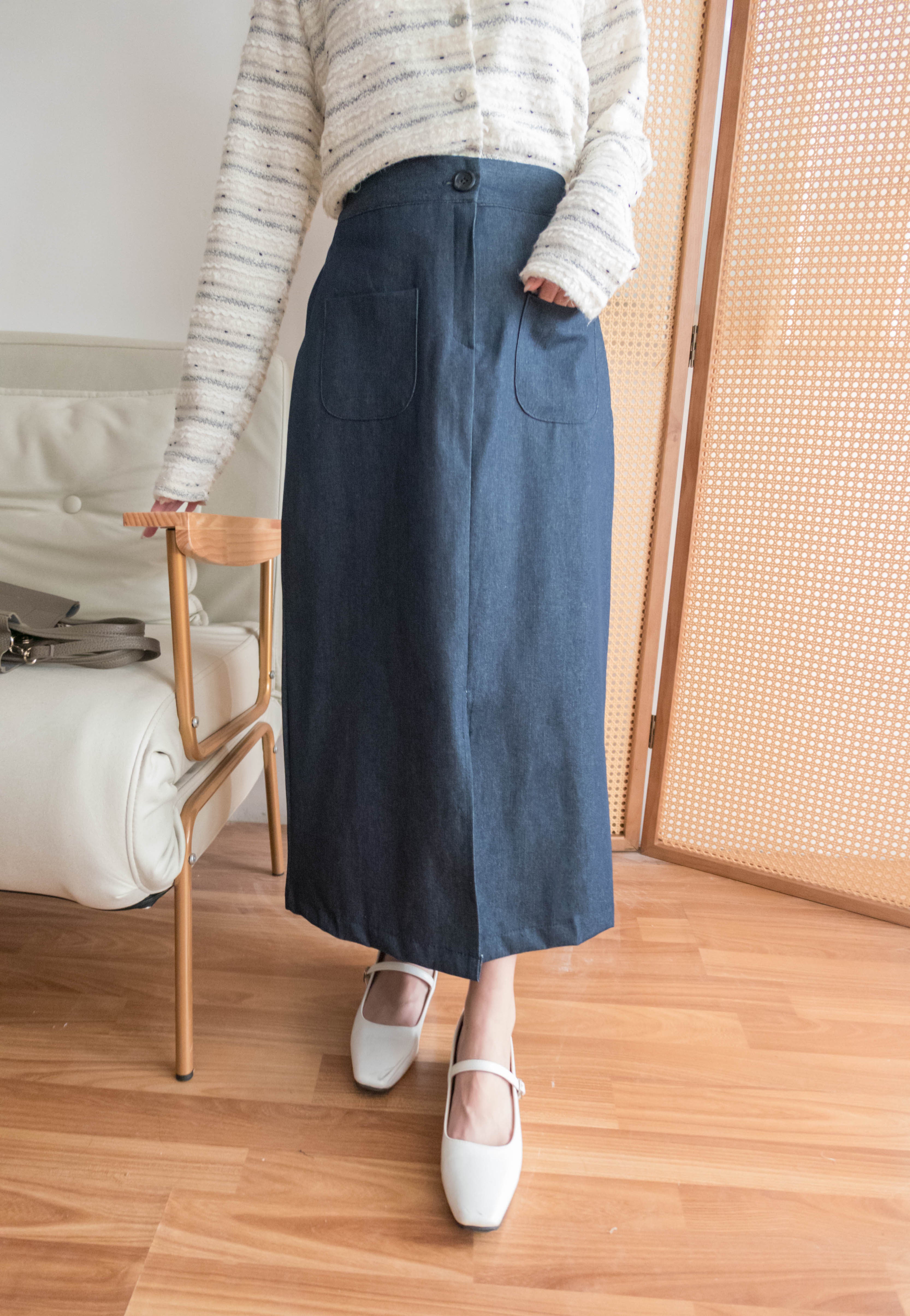 Denim 雙口袋牛仔色前開叉H形裙, Dress/ SK8749
