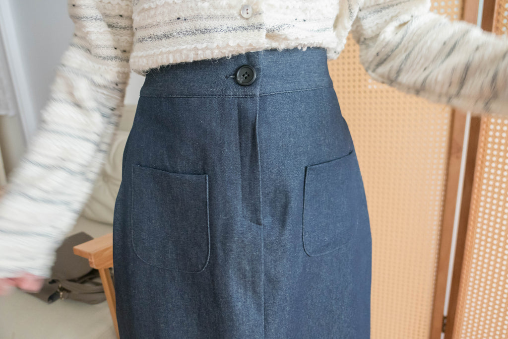 Denim 雙口袋牛仔色前開叉H形裙, Dress/ SK8749