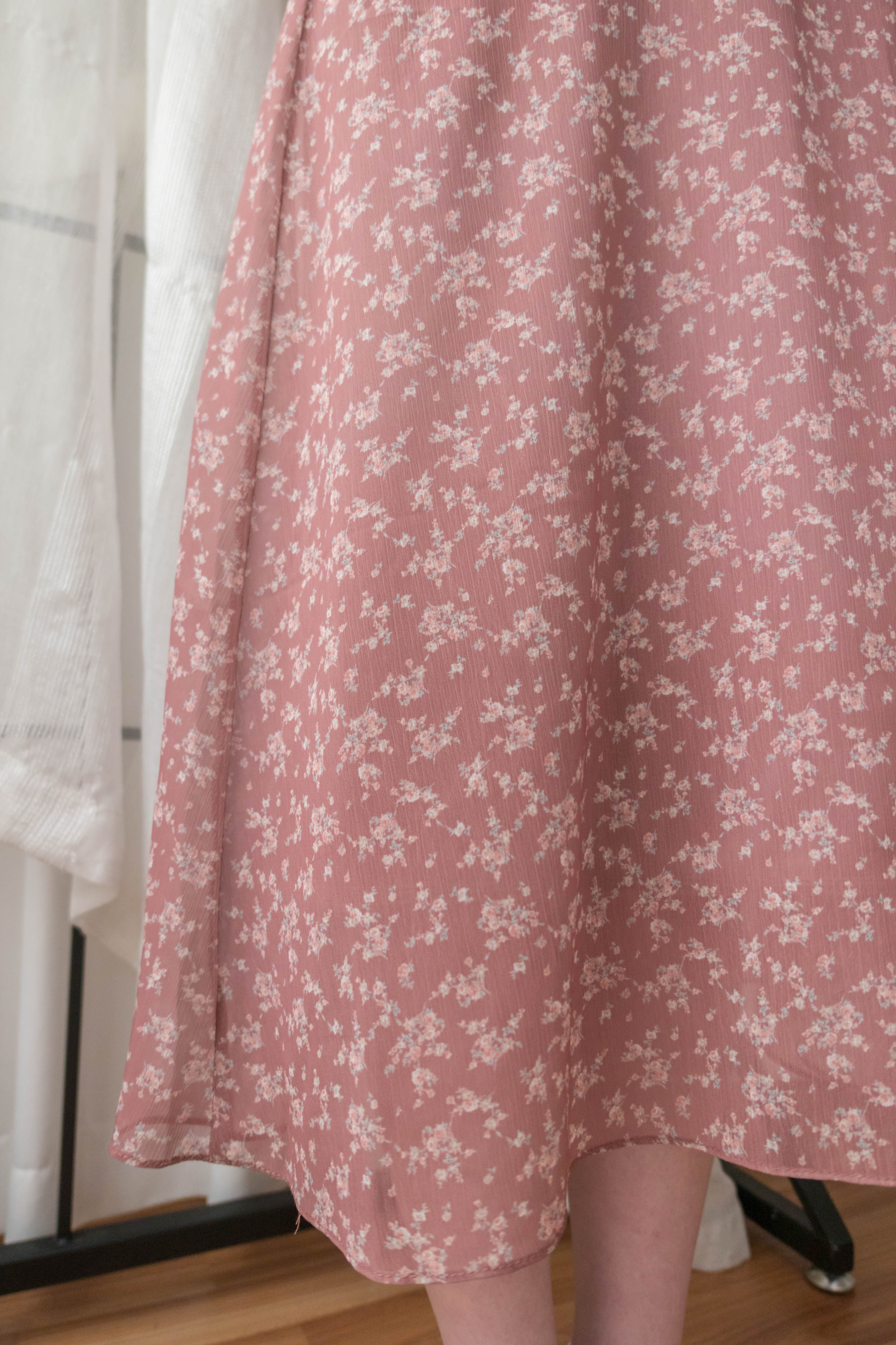 Garden Floral 輕盈方領雪紡碎花飄逸連身裙, Dress/ DS9349