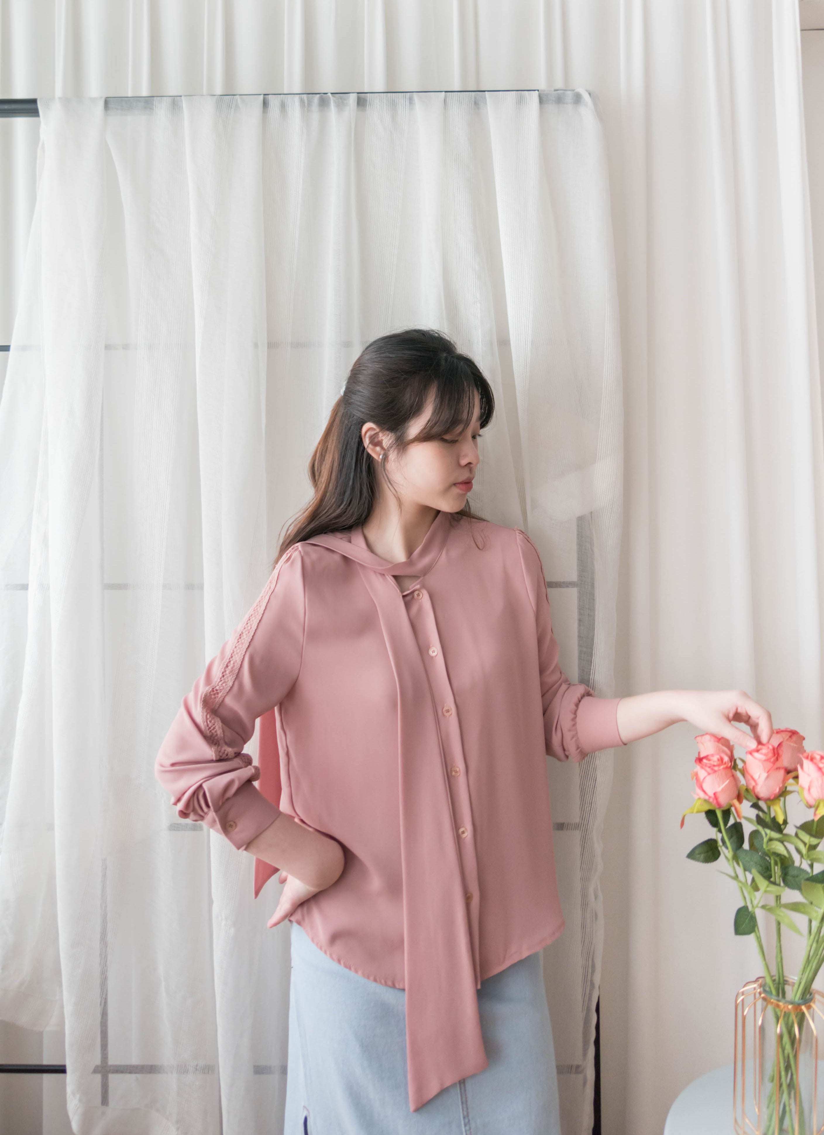 Floral Lace 雪紡絲帶領口通花線手袖, Blouse/ BU8977