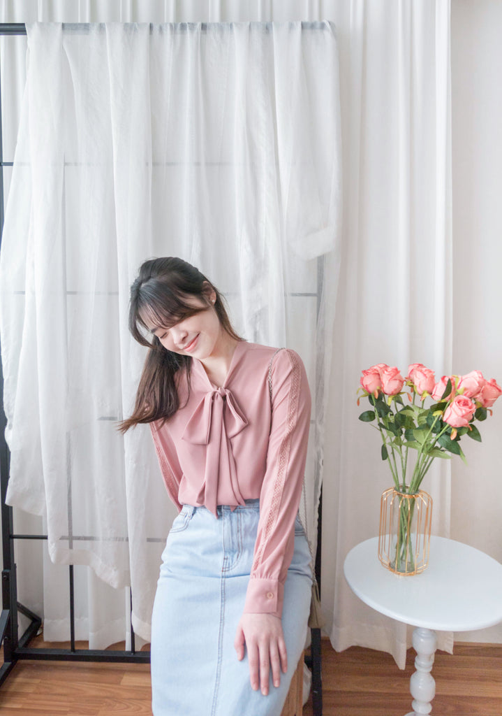 Floral Lace 雪紡絲帶領口通花線手袖, Blouse/ BU8977
