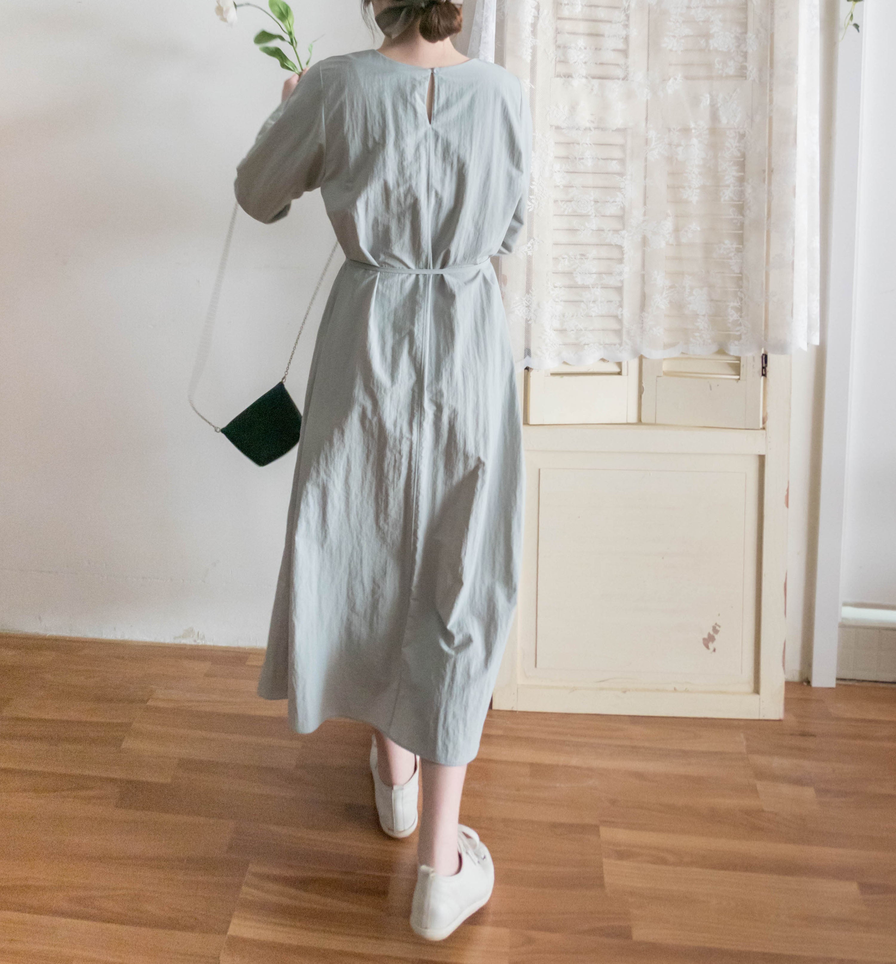SoftTone 溫柔隨性簡約中車線綁帶連身裙, Dress/ DS9354