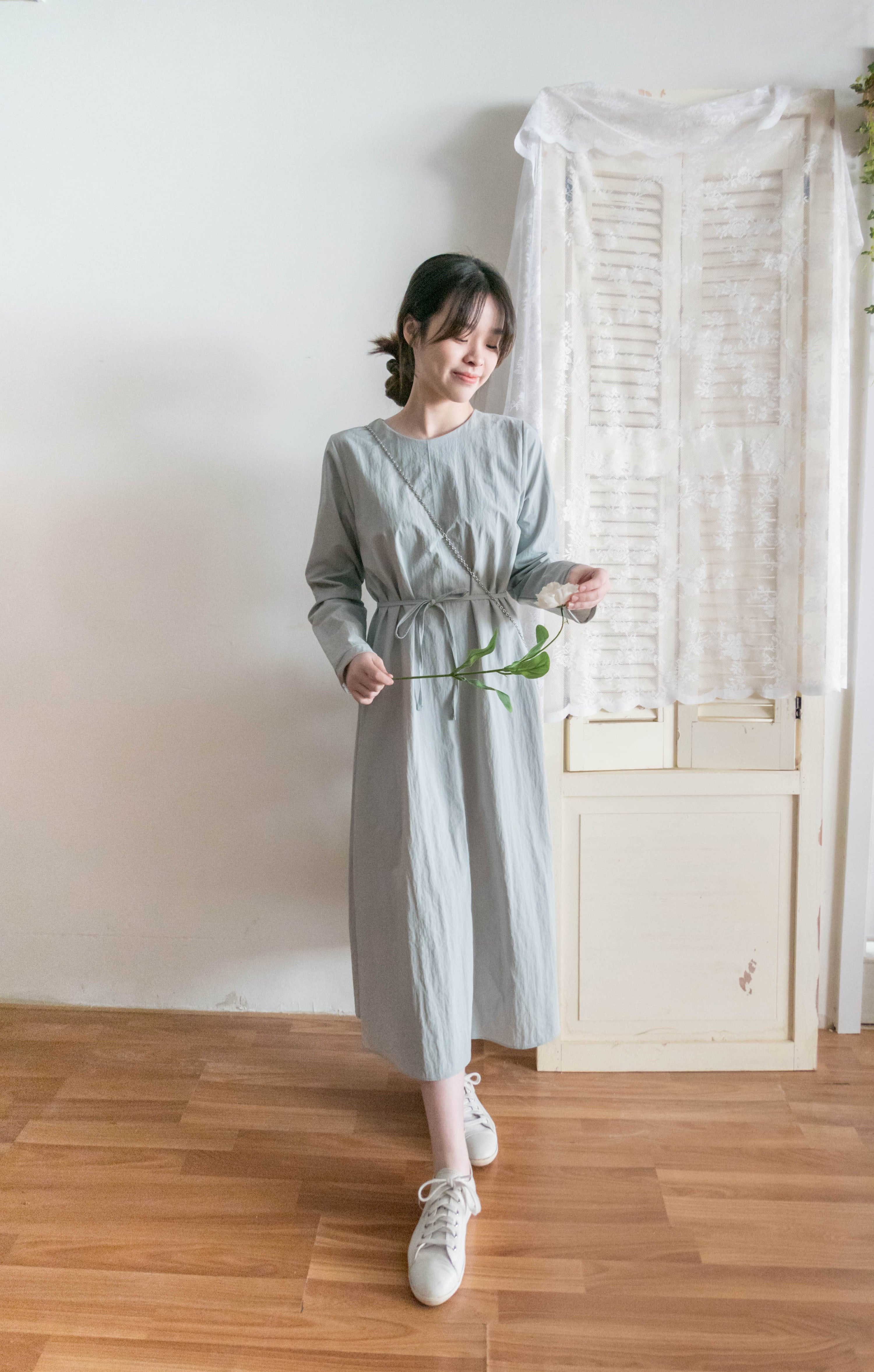 SoftTone 溫柔隨性簡約中車線綁帶連身裙, Dress/ DS9354