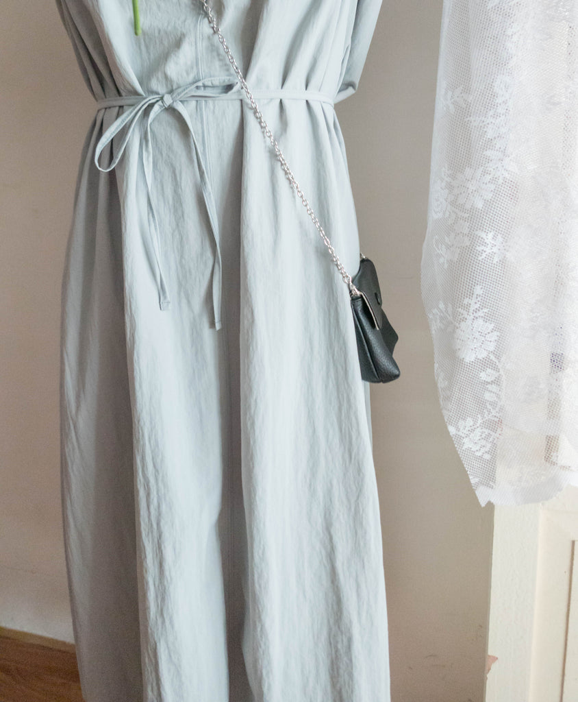 SoftTone 溫柔隨性簡約中車線綁帶連身裙, Dress/ DS9354