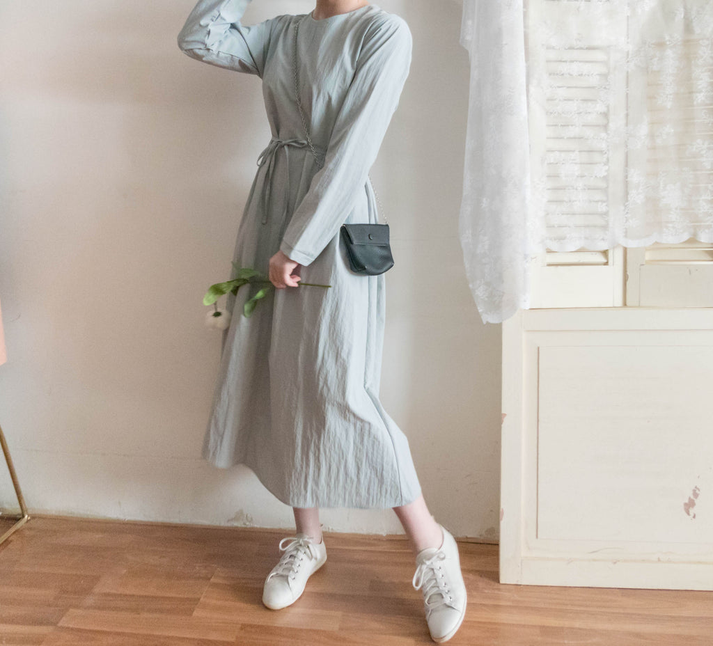 SoftTone 溫柔隨性簡約中車線綁帶連身裙, Dress/ DS9354