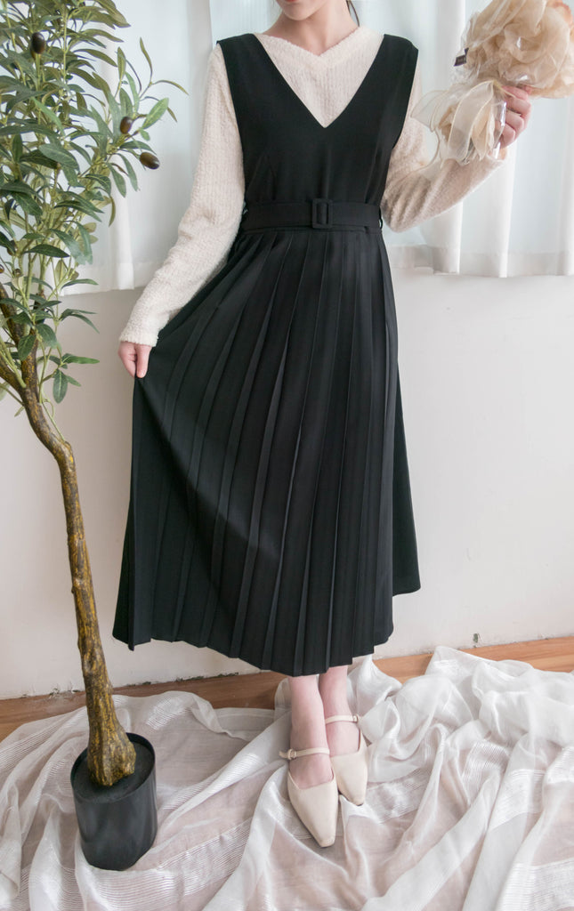 Jasmine Pleated 不經意的氣質V領雪紡前百褶飄飄背心裙, Dress/ DS9363