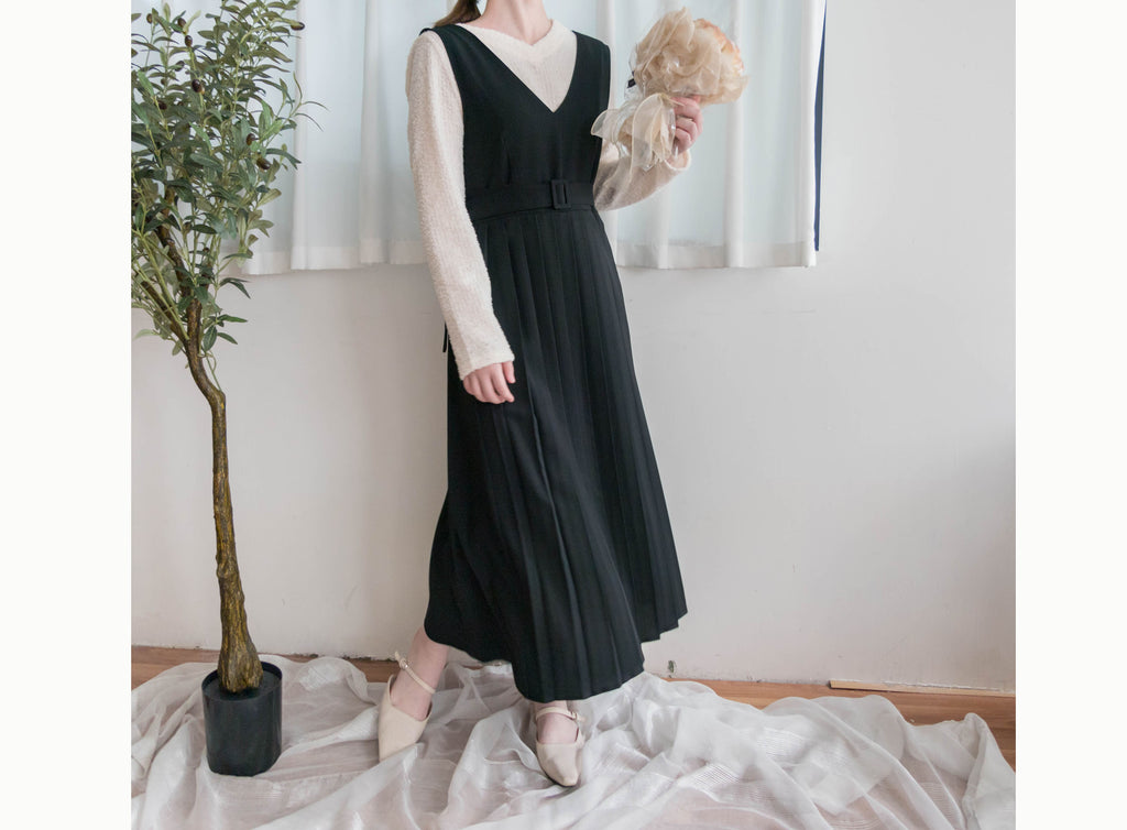 Jasmine Pleated 不經意的氣質V領雪紡前百褶飄飄背心裙, Dress/ DS9363
